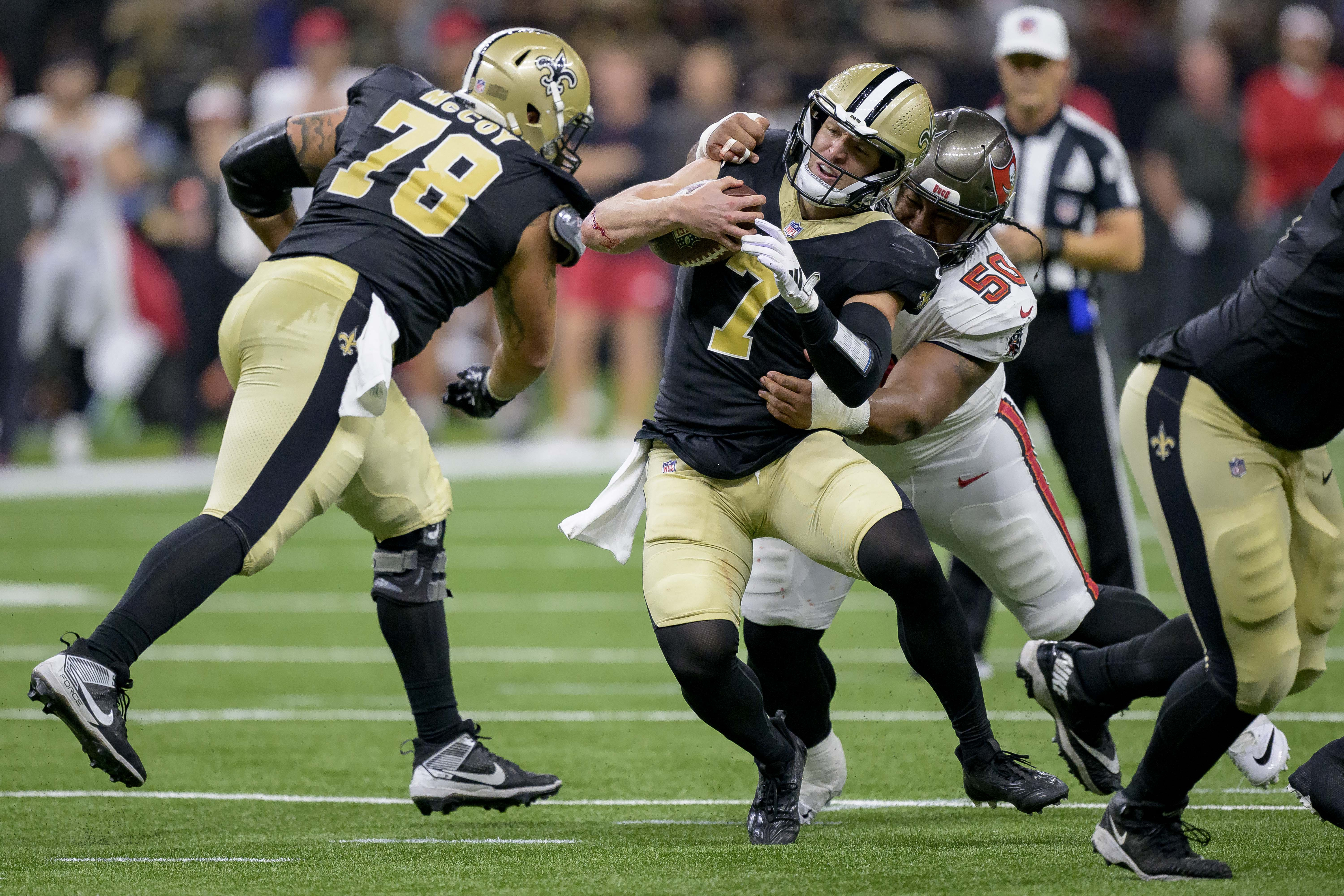 Baker Mayfield guides Bucs past Saints, Derek Carr - Field Level