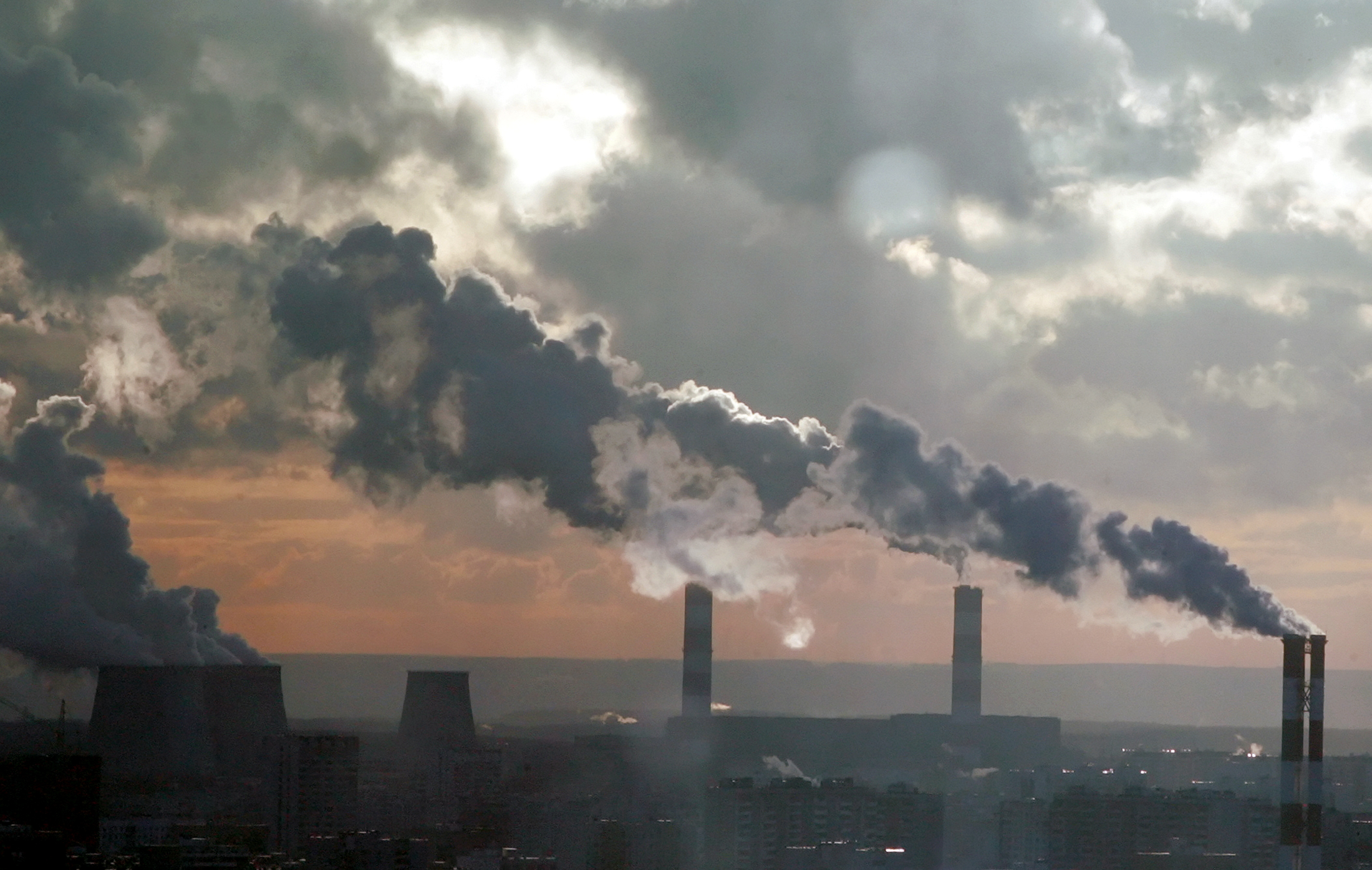 EU, Britain urge Russia to commit to net zero CO2 emissions | Reuters