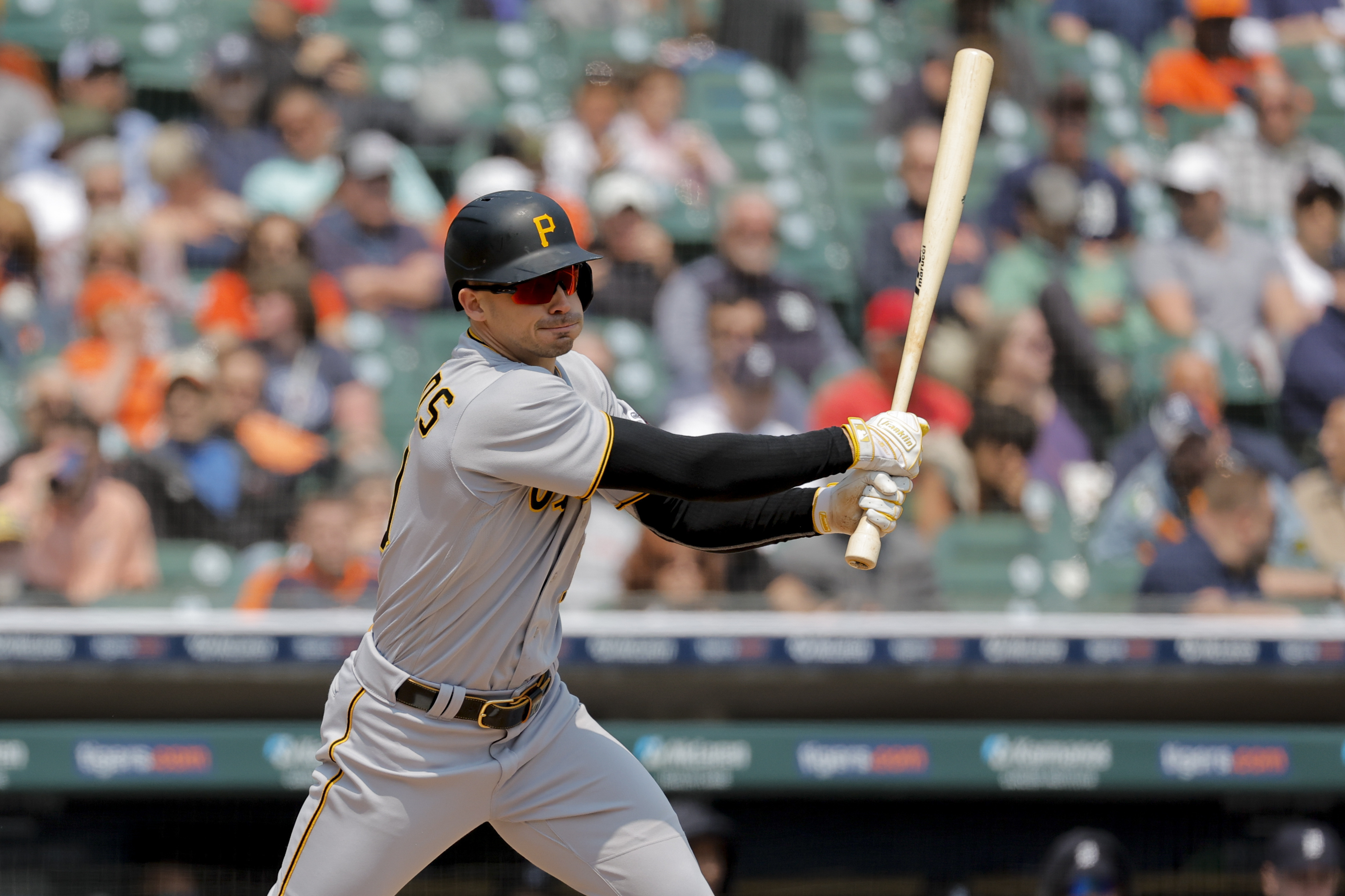 Former Pirates boost Tigers' infield