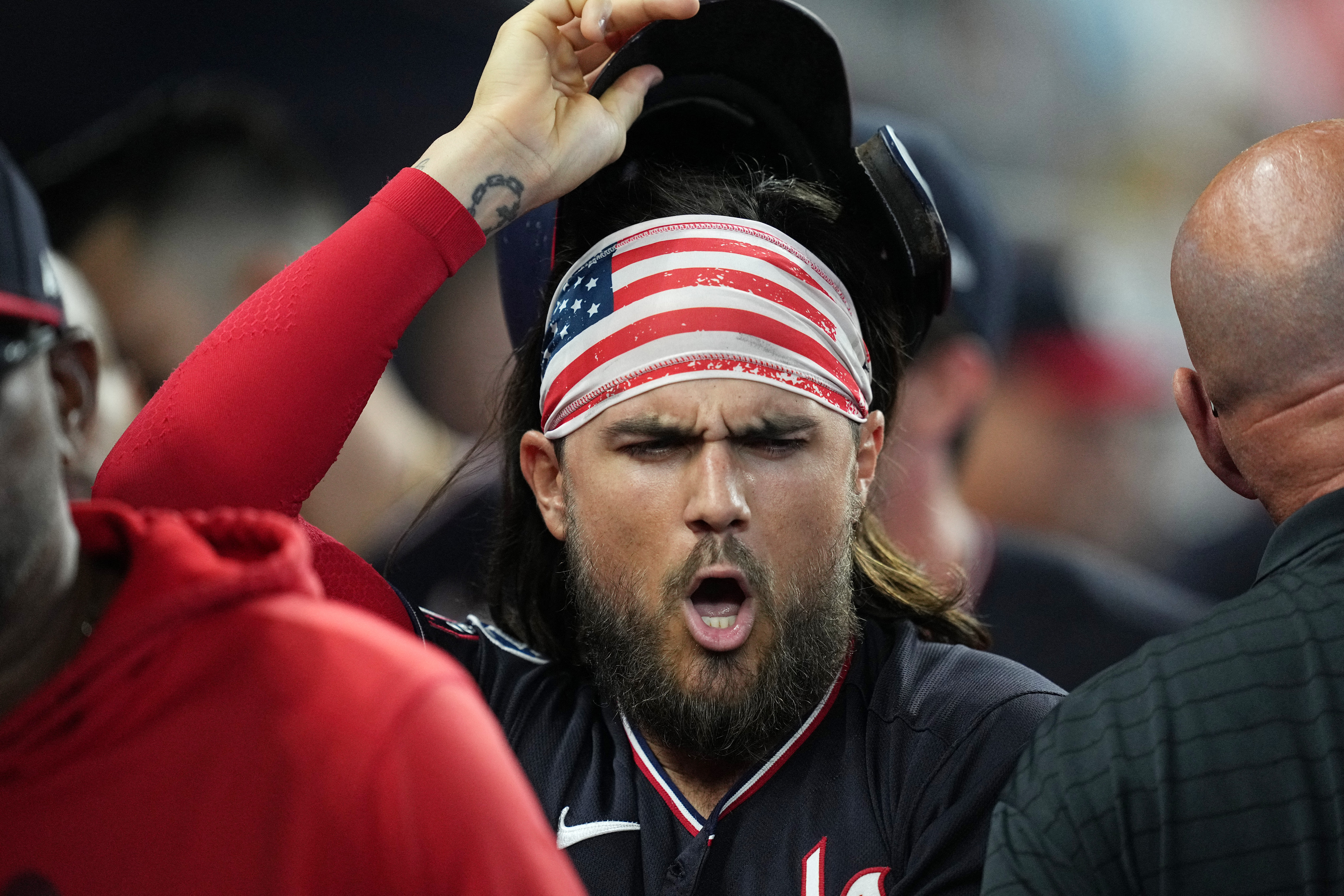 Nationals score go-ahead run in 9th on passed ball, rally to beat Marlins  3-2 - Newsday