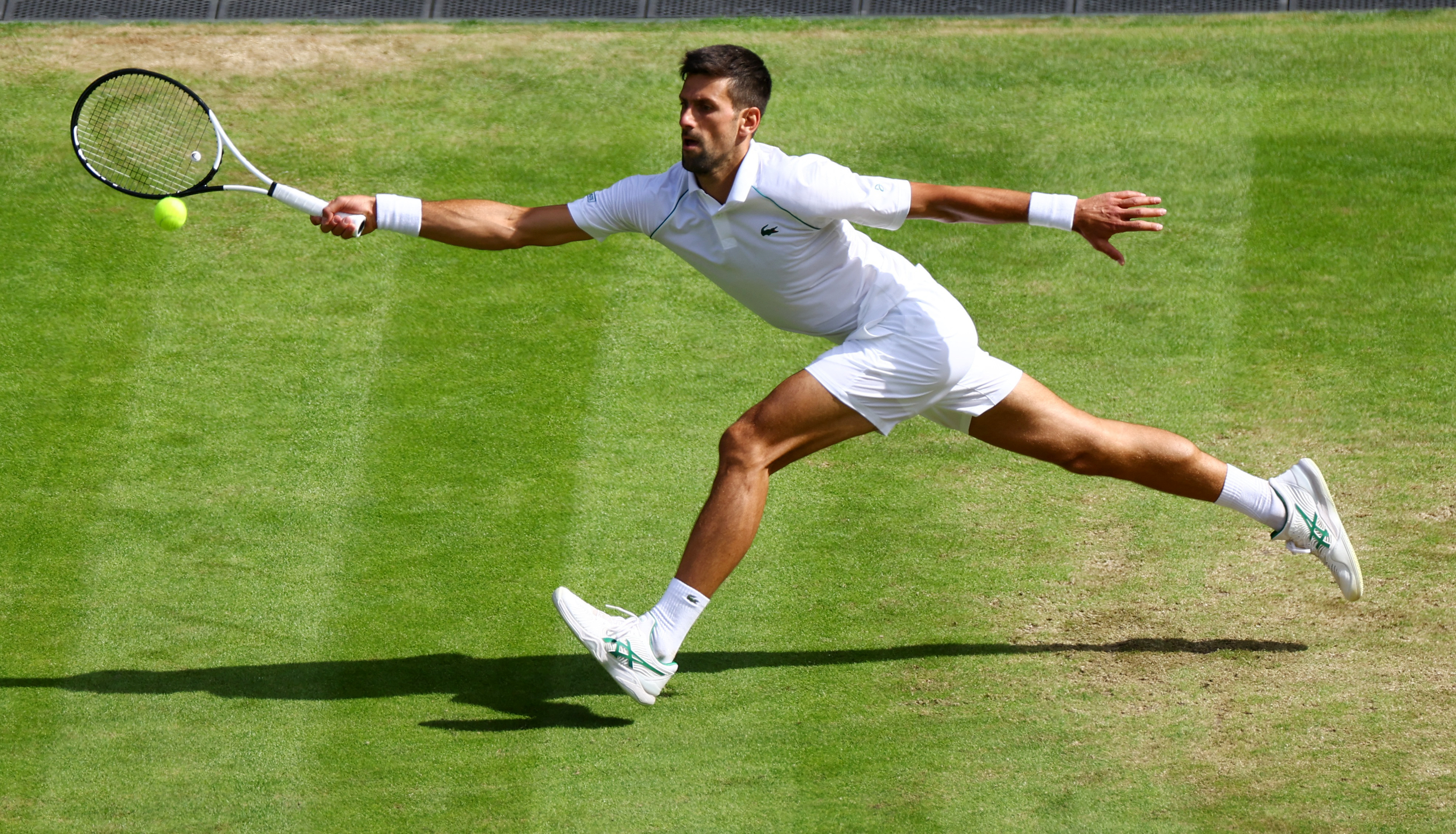 Djokovic troca o Ténis pela Ginástica? - Men's Health