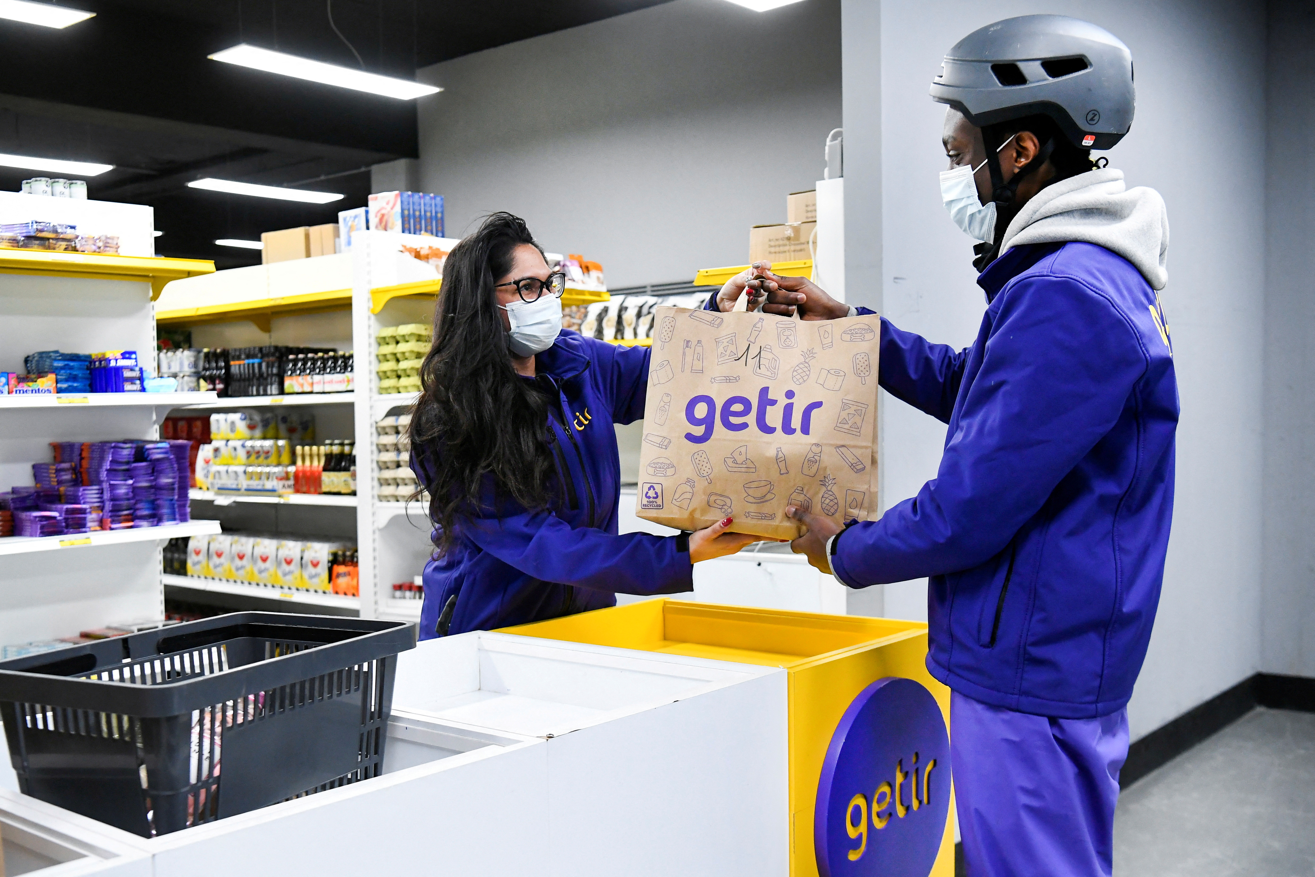 Amsterdam and Rotterdam move to ban new "dark store" delivery hubs in the city centres