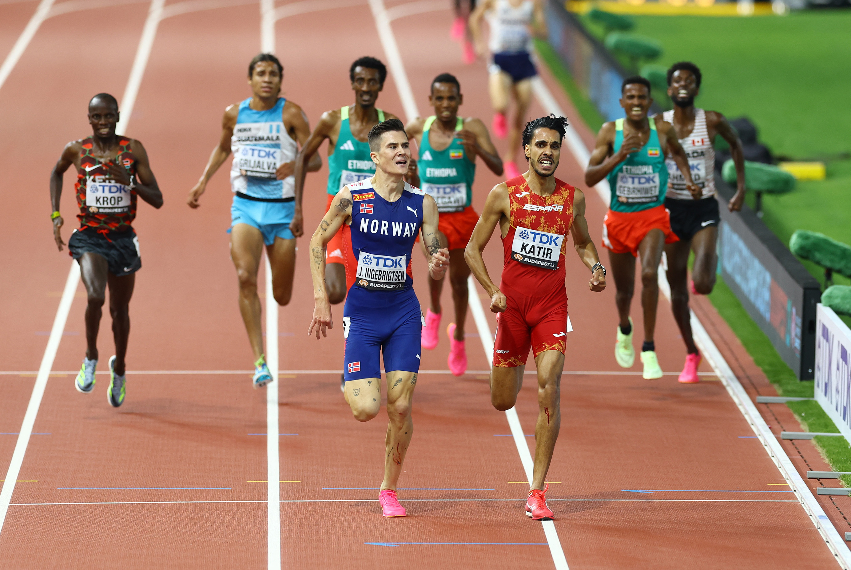 Redemption For Norway's Ingebrigtsen With 5,000 Metre World Title | Reuters