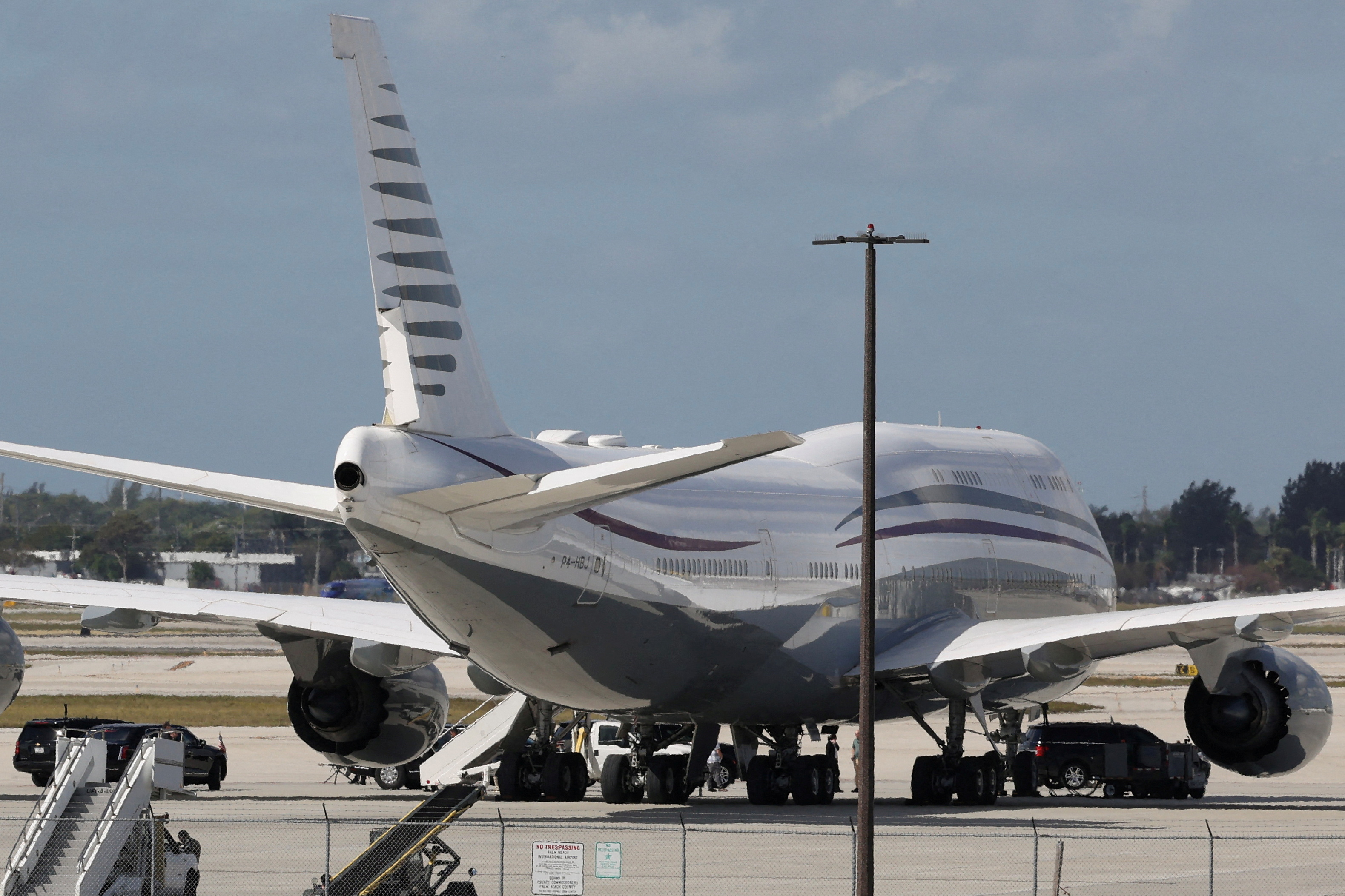 全長58センチ us air force トラッフー US Air Force to buy two more 747-8s for presidential fleet support