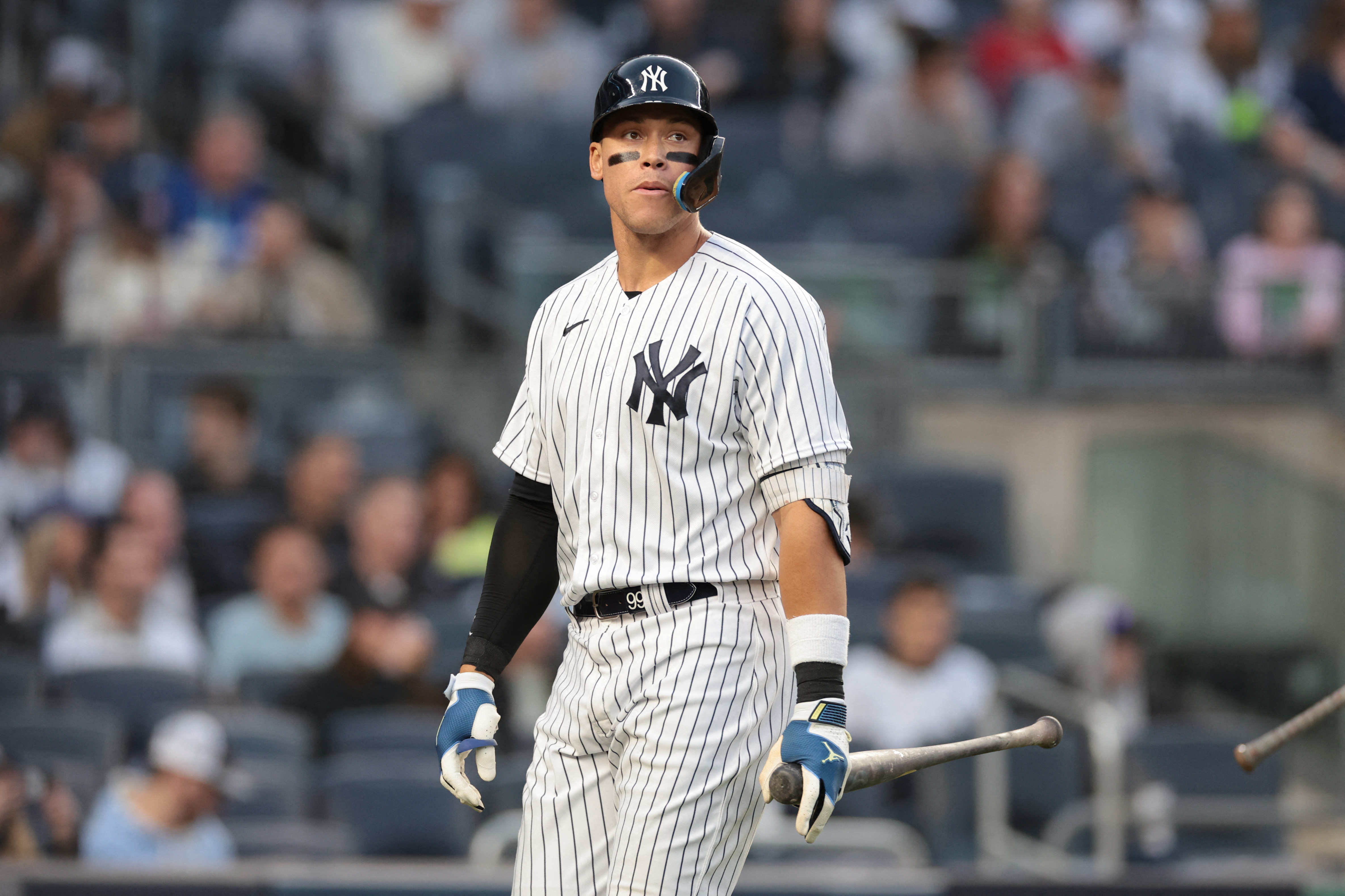 Vladimir Guerrero Jr., Blue Jays power past Yankees