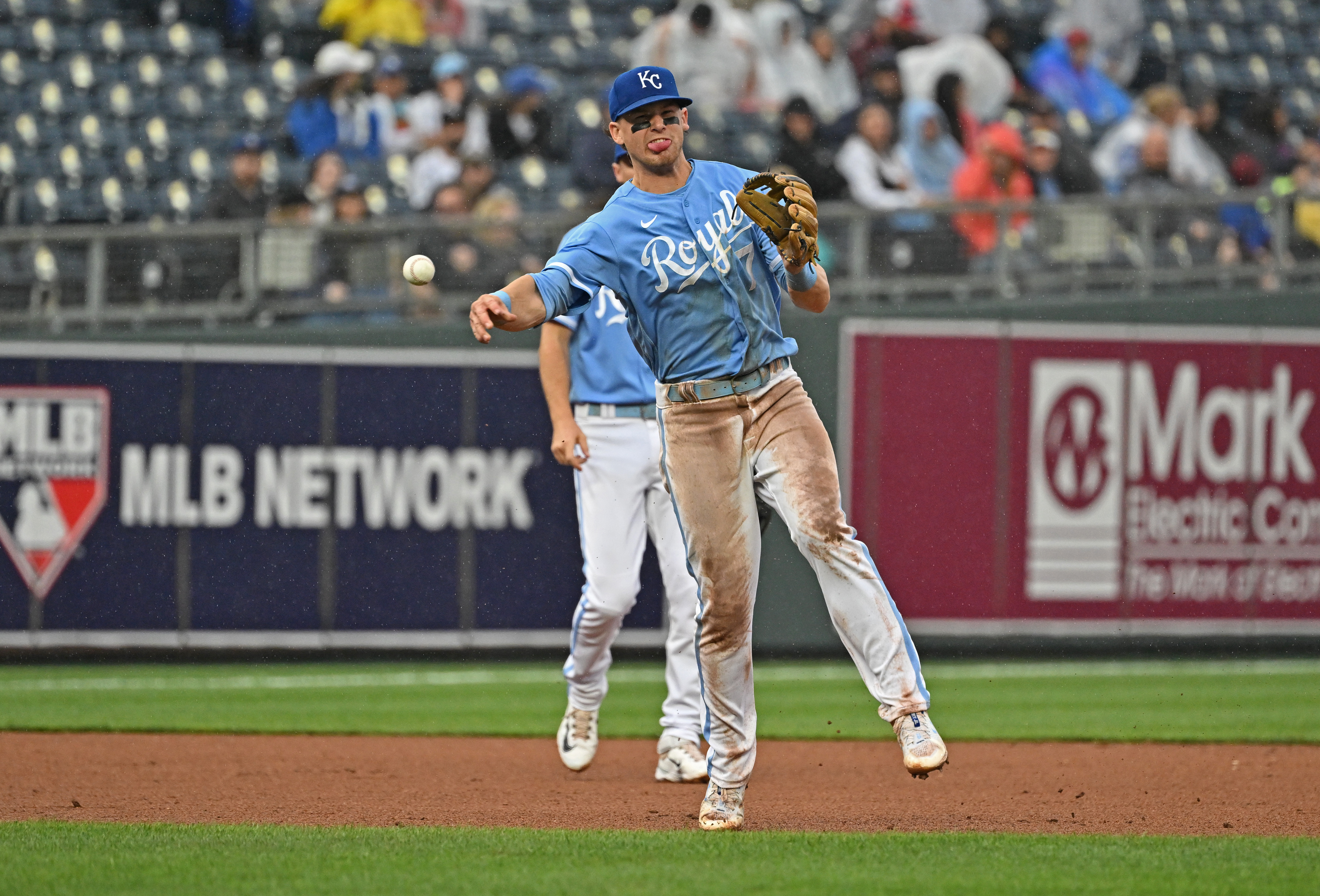 Royals earn rare walk-off victory over White Sox