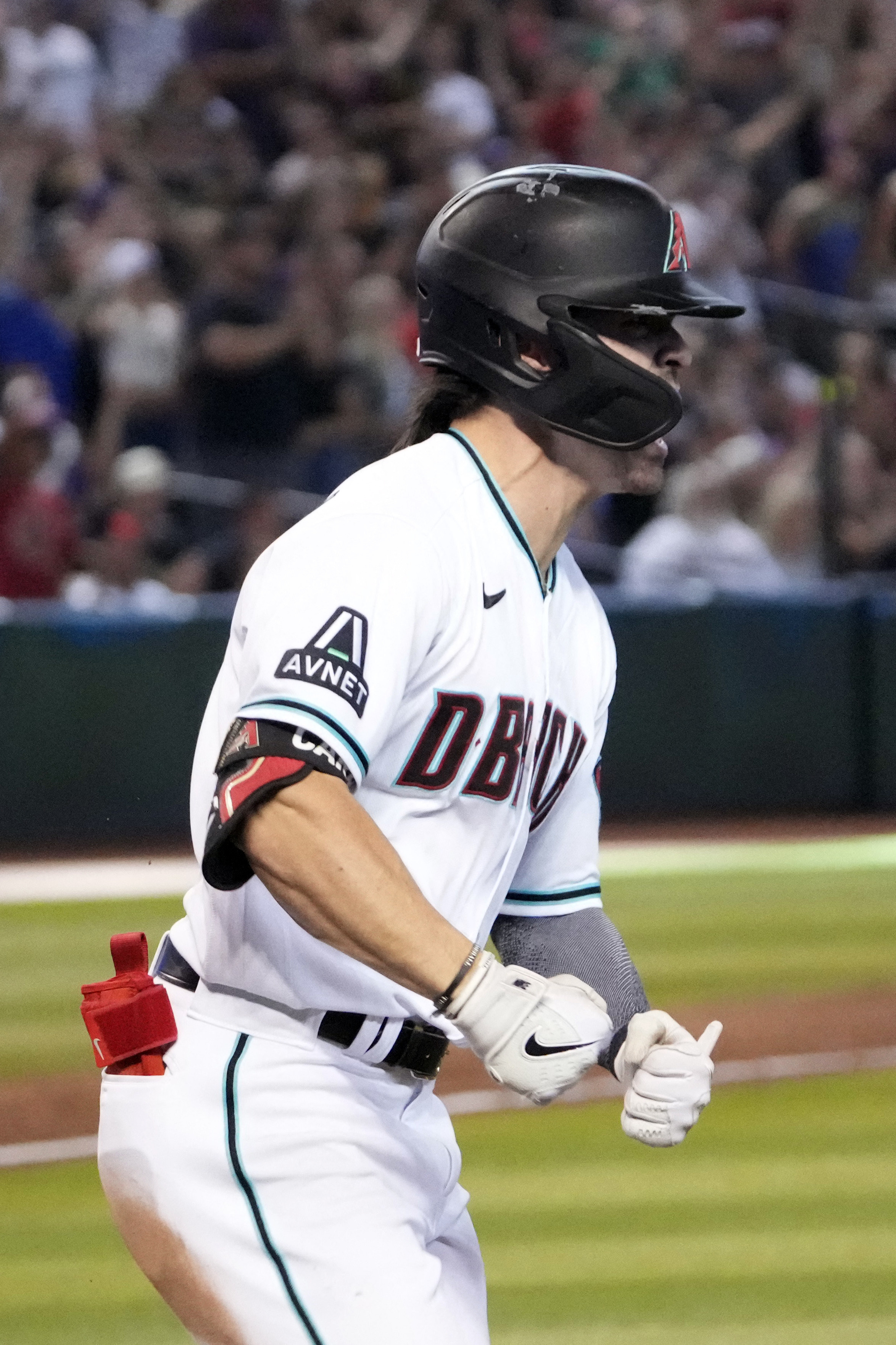 carroll delivers game-winning hit as D-backs top Pirates