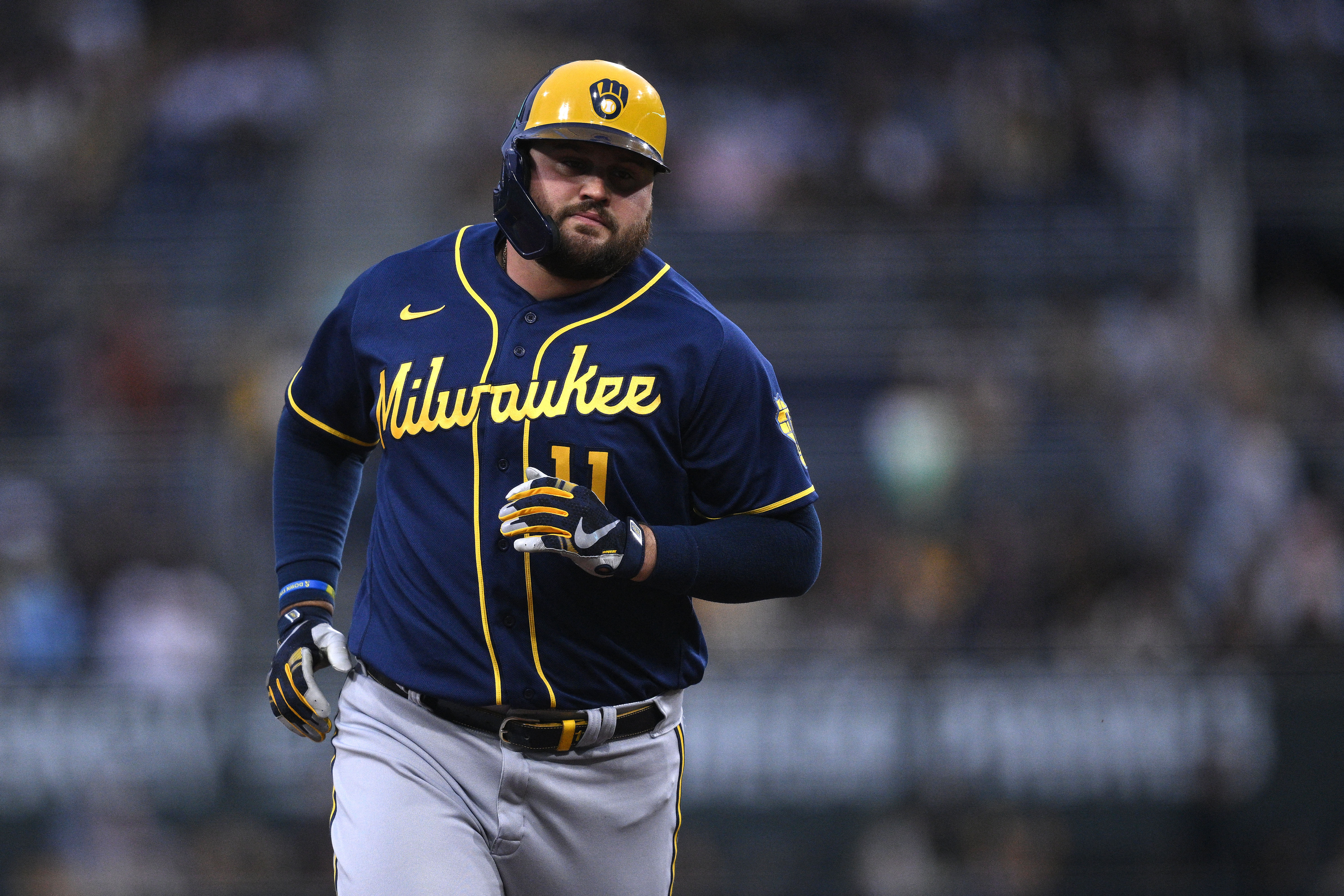 Rowdy Tellez's sac fly in 10th lifts Brewers past Padres