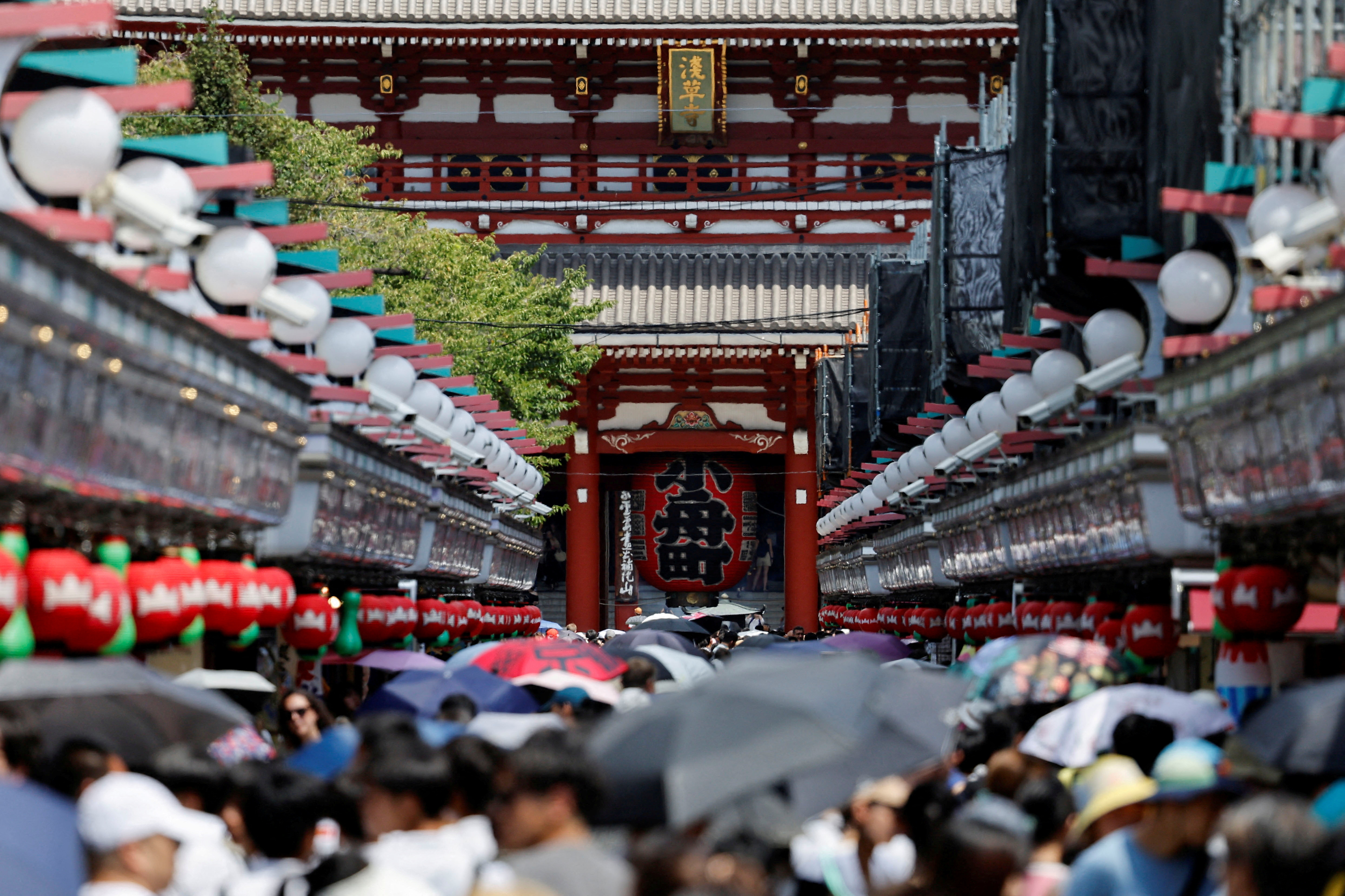 8月訪日外国人客数293万人、同月過去最高を7カ月連続で更新