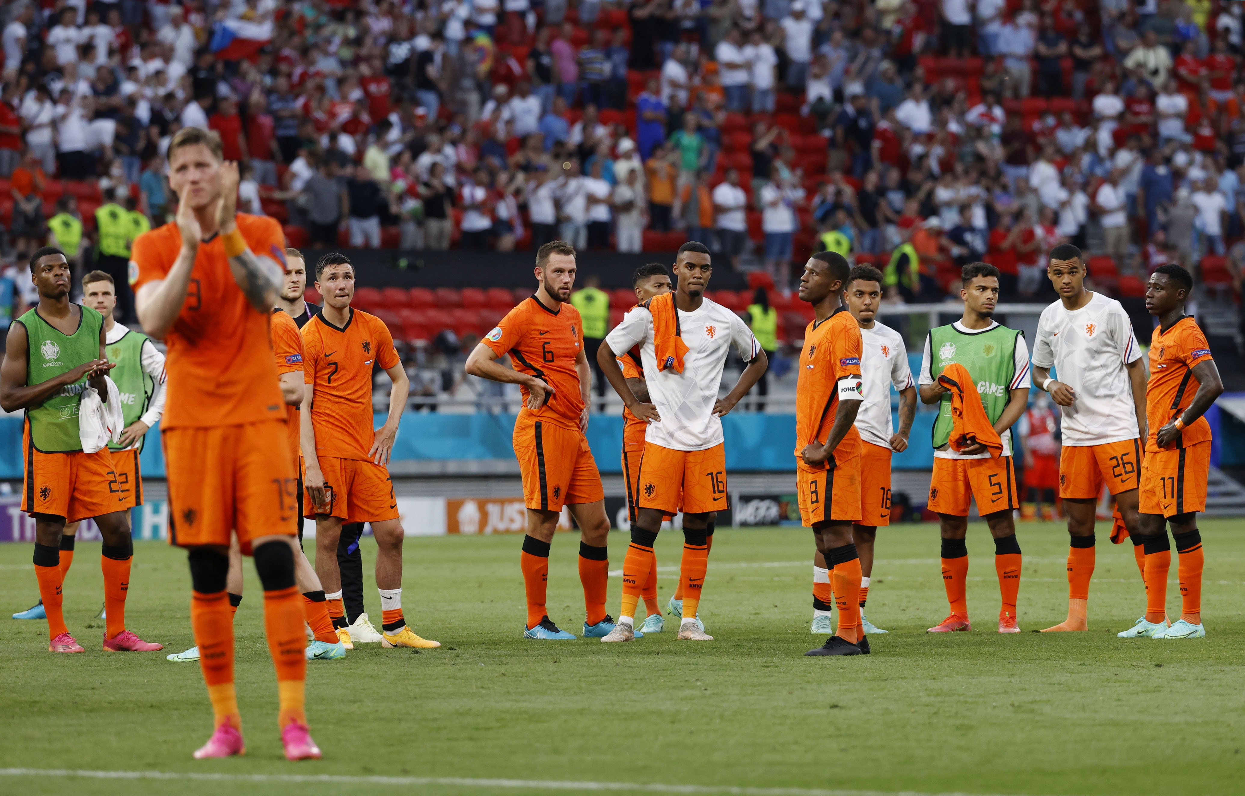 Netherlands Soccer / Germany Vs Netherlands Wijnaldum Finishes Off ...