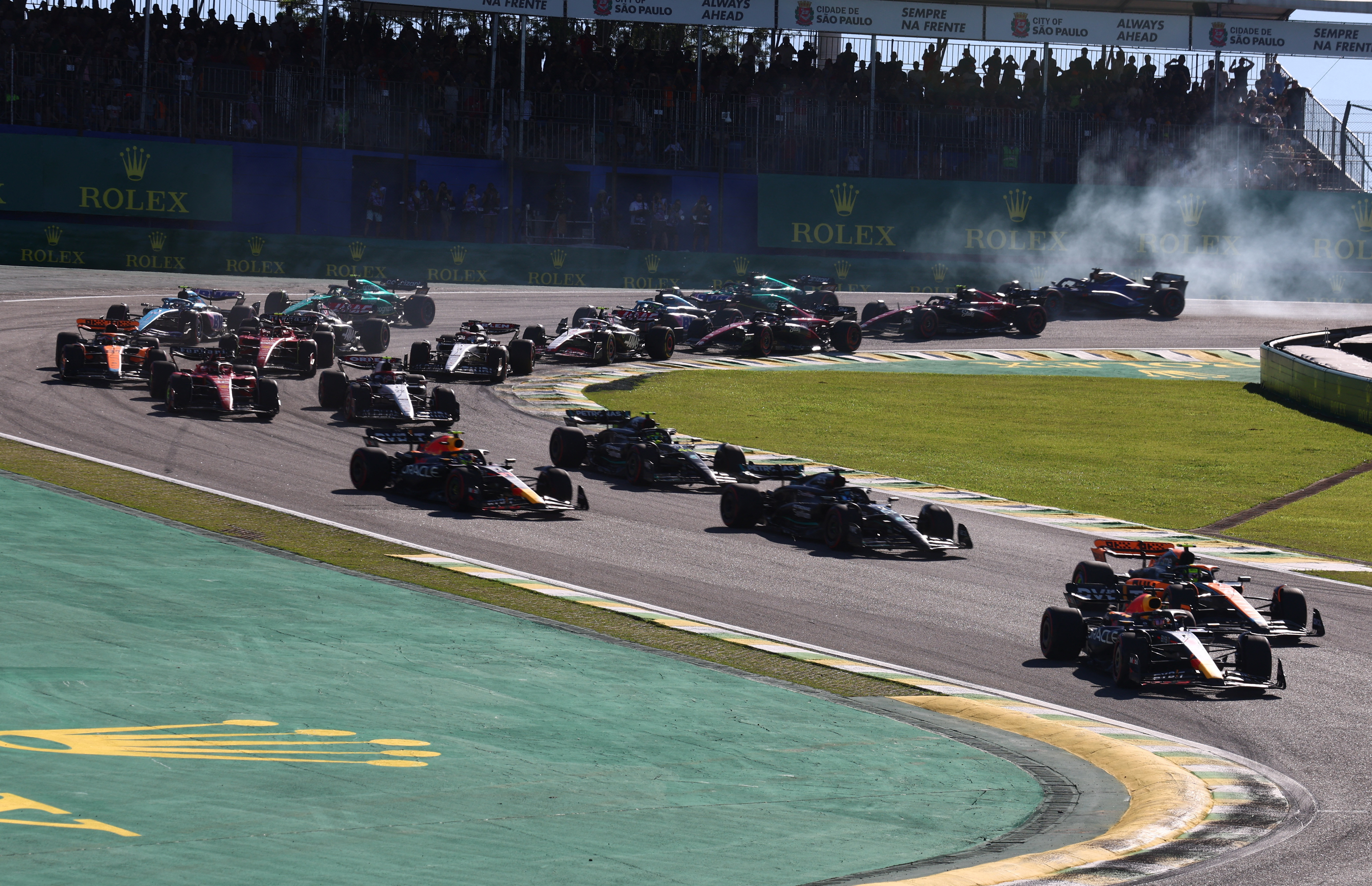 Verstappen wins Sao Paulo sprint race