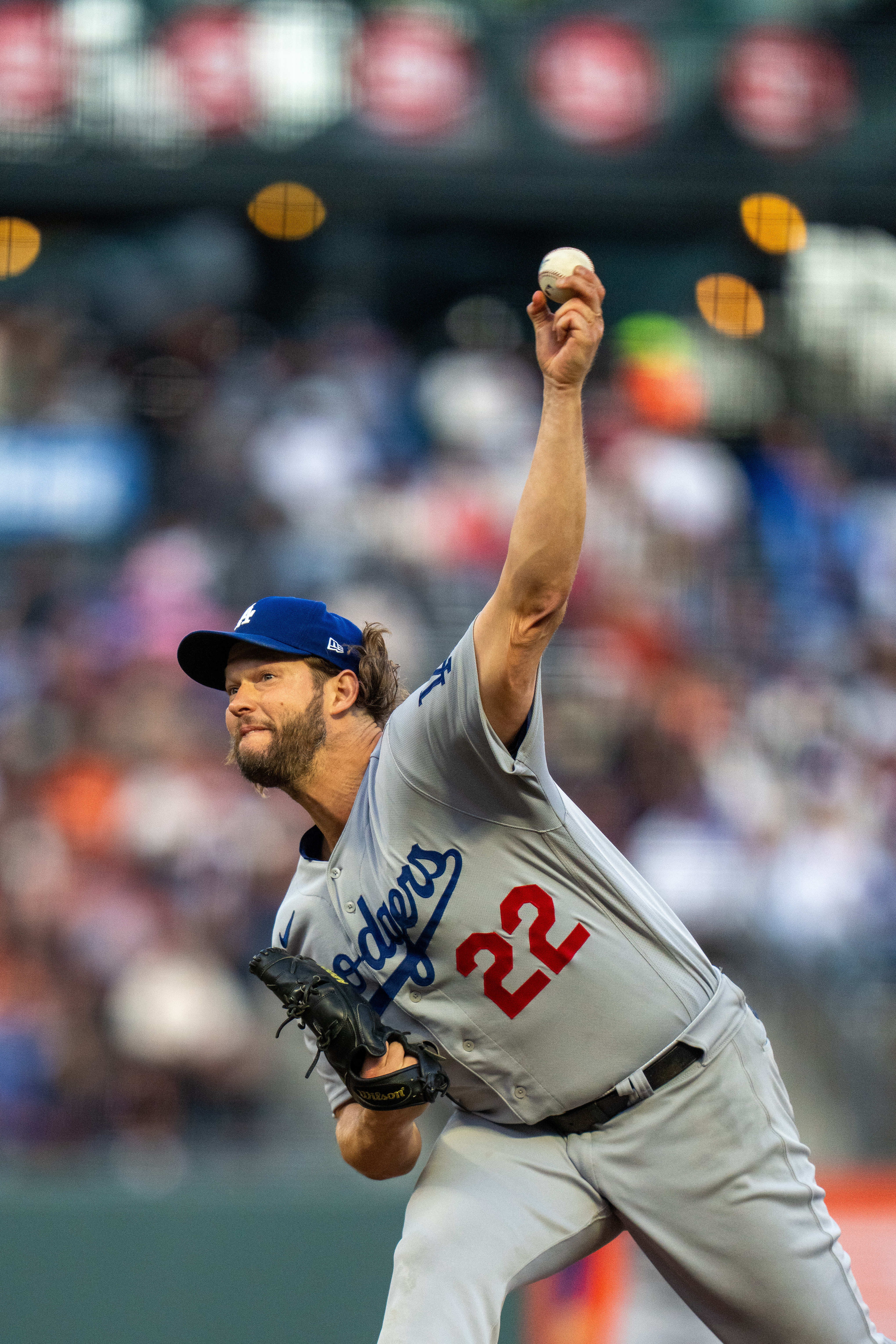 Giants deny Dodgers 100th win of season