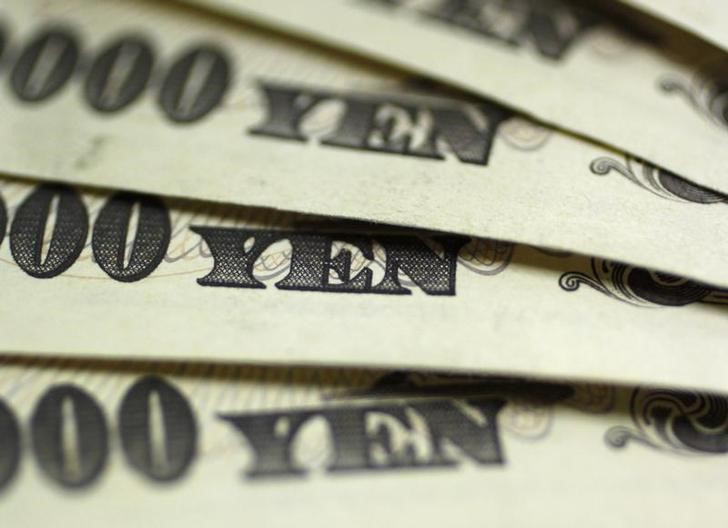 訂正-コラム：強い通貨の利下げと弱い通貨の利上げ、円の弱さ