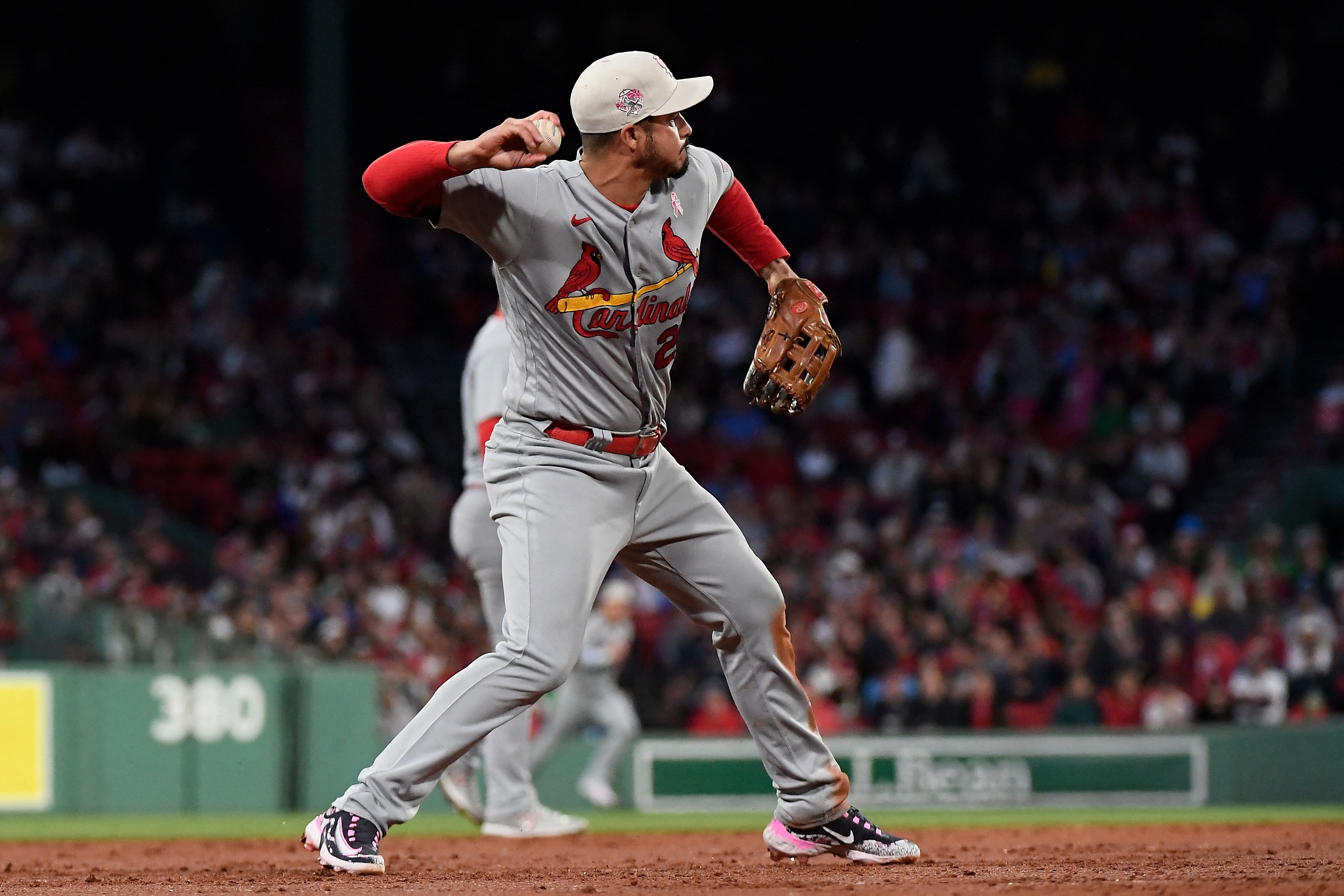 Arenado, Cardinals complete 3-game sweep with 9-1 rout of Red Sox