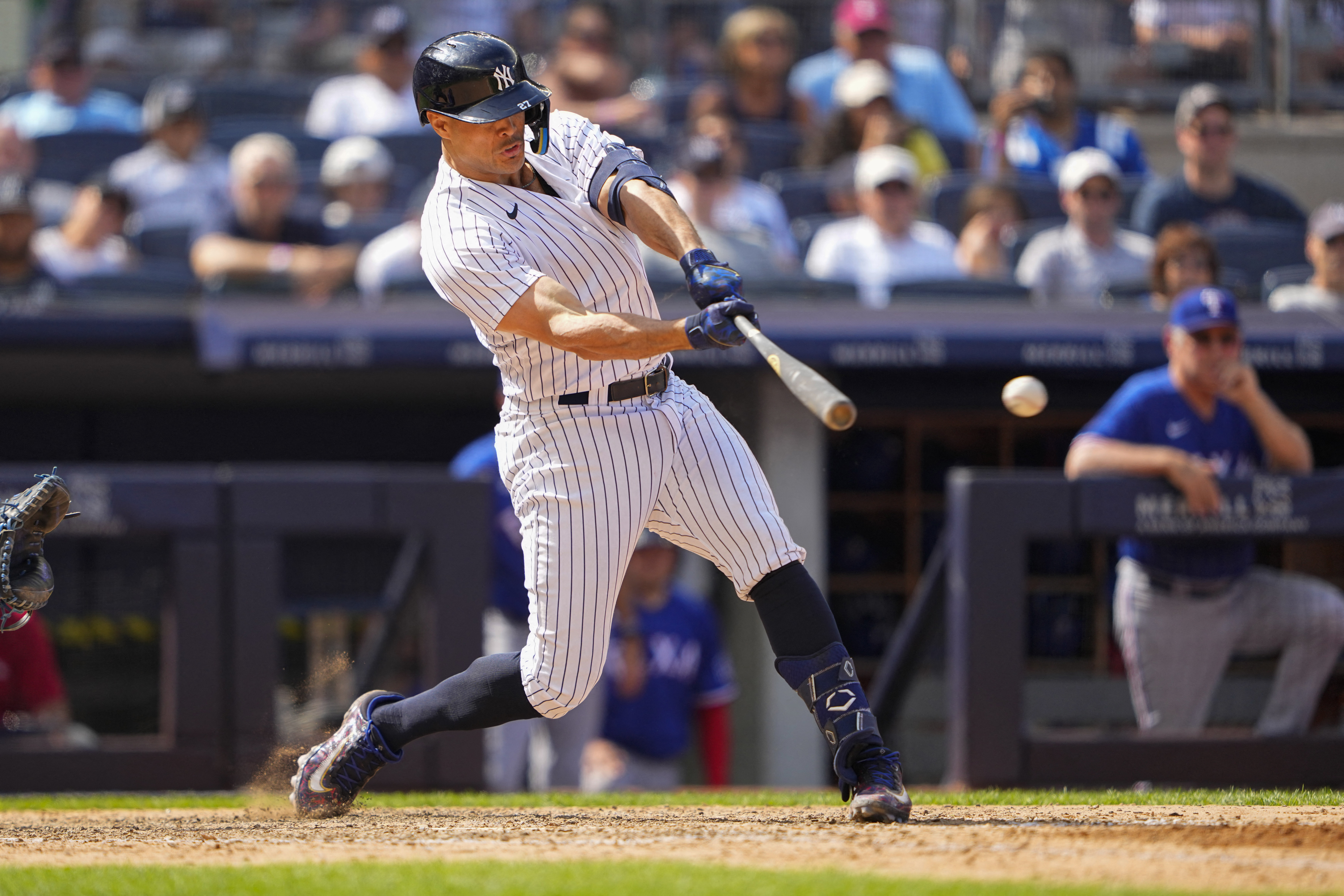 Jordan Santalucia on X: Aaron judge New York Yankees wallpaper   / X