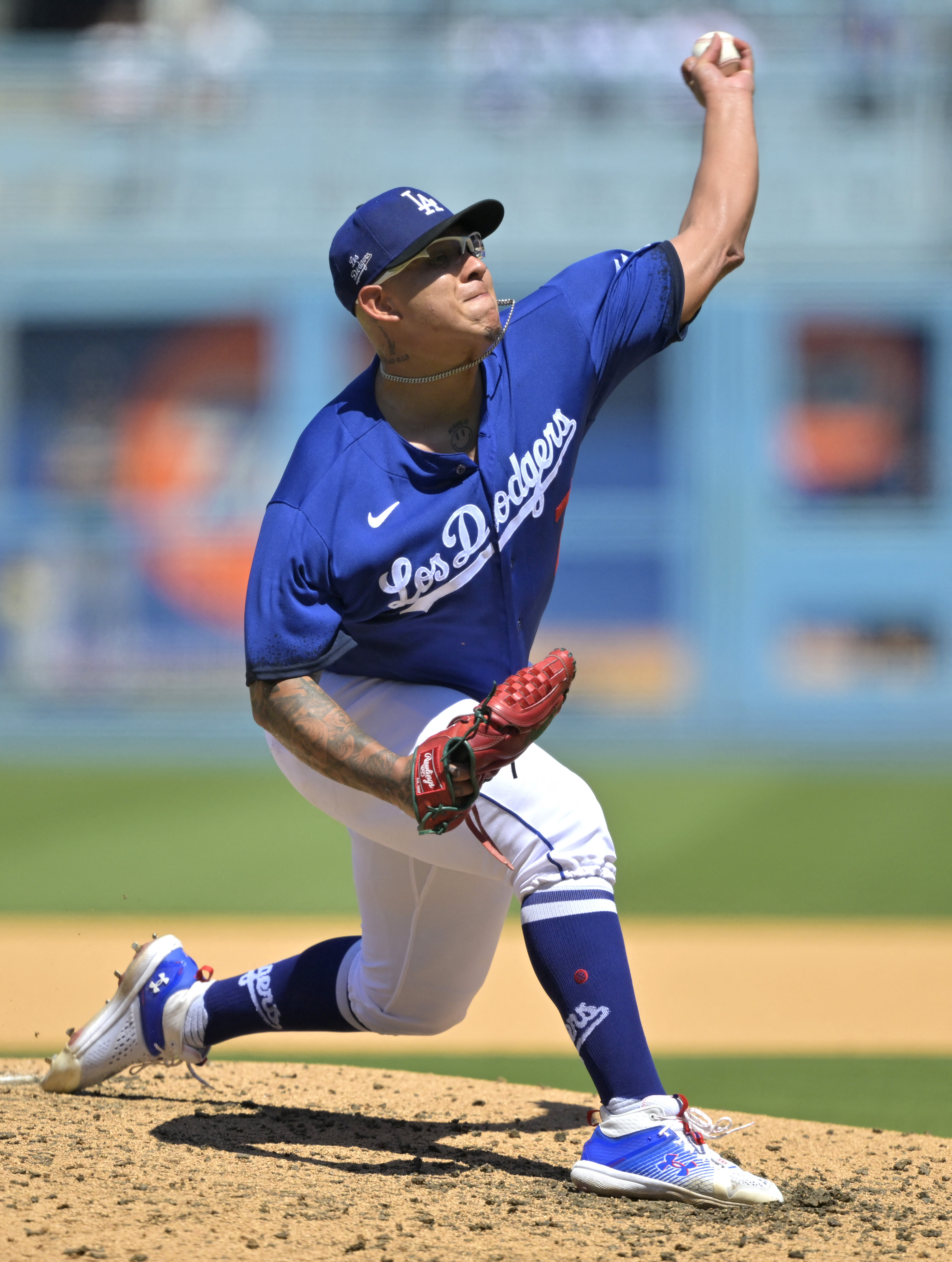 Miguel Rojas, Julio Urias help Dodgers finish 4-game sweep of