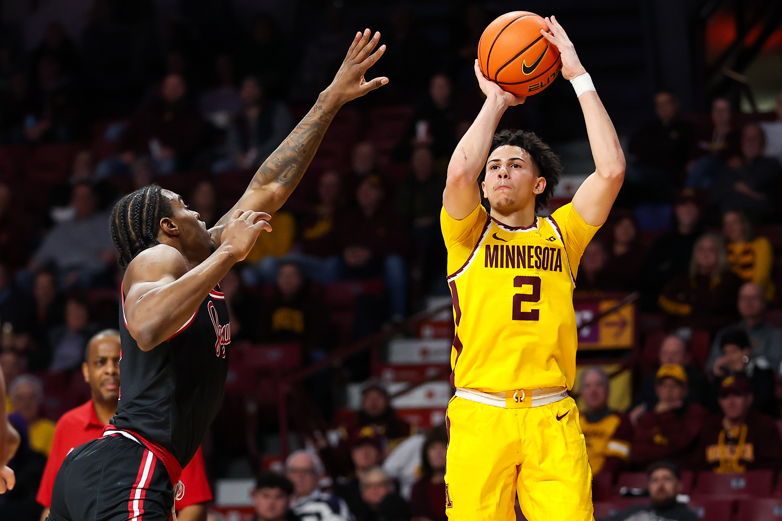 Elijah Hawkins' school-record 17 assists lead Minnesota past IUPUI ...