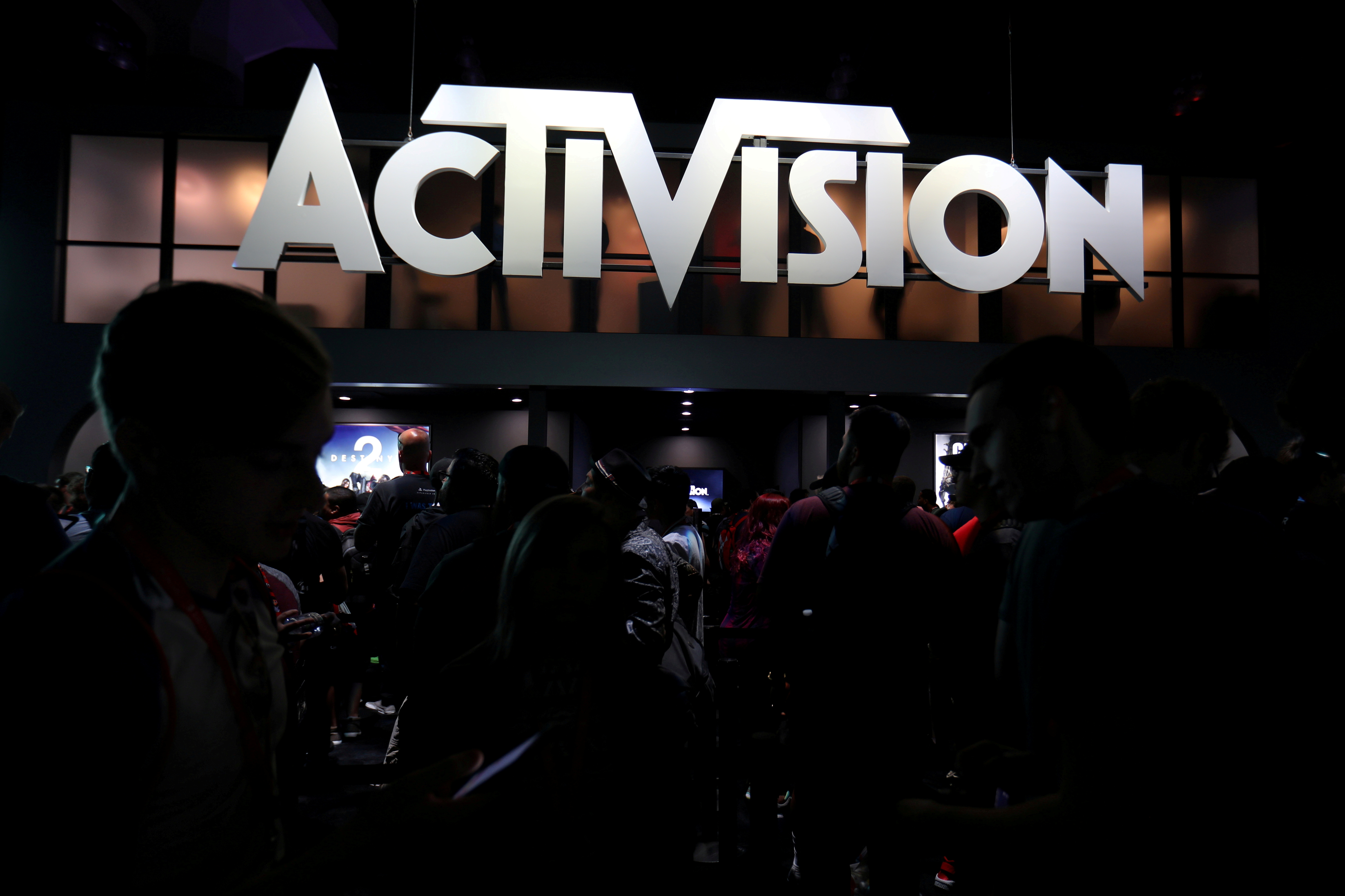 Business of Esports - Activision-Blizzard Suing COD Cheating Website  EngineOwning