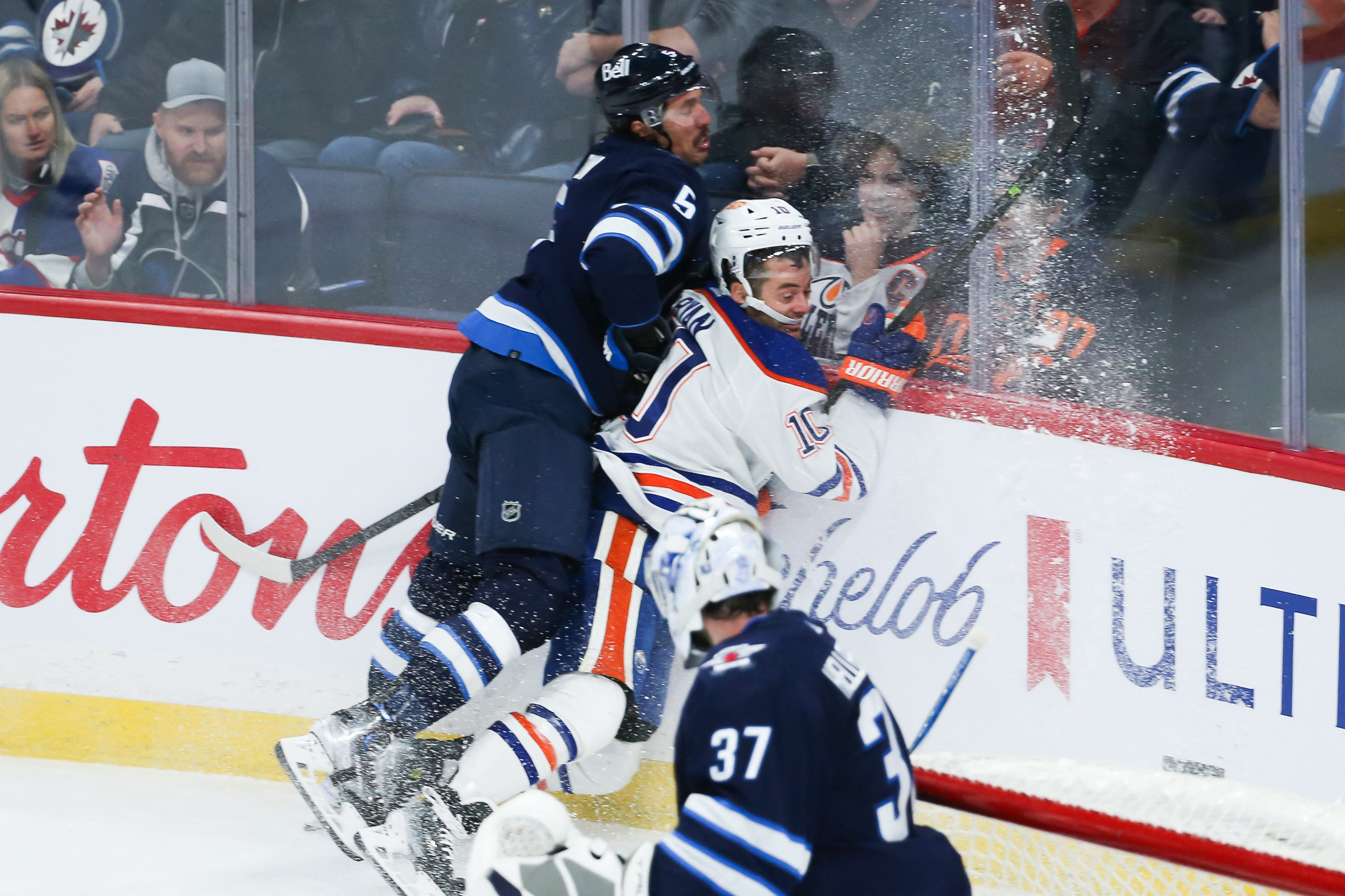 Leon Draisaitl, Oilers Ground Jets For 4th Straight Win | Reuters