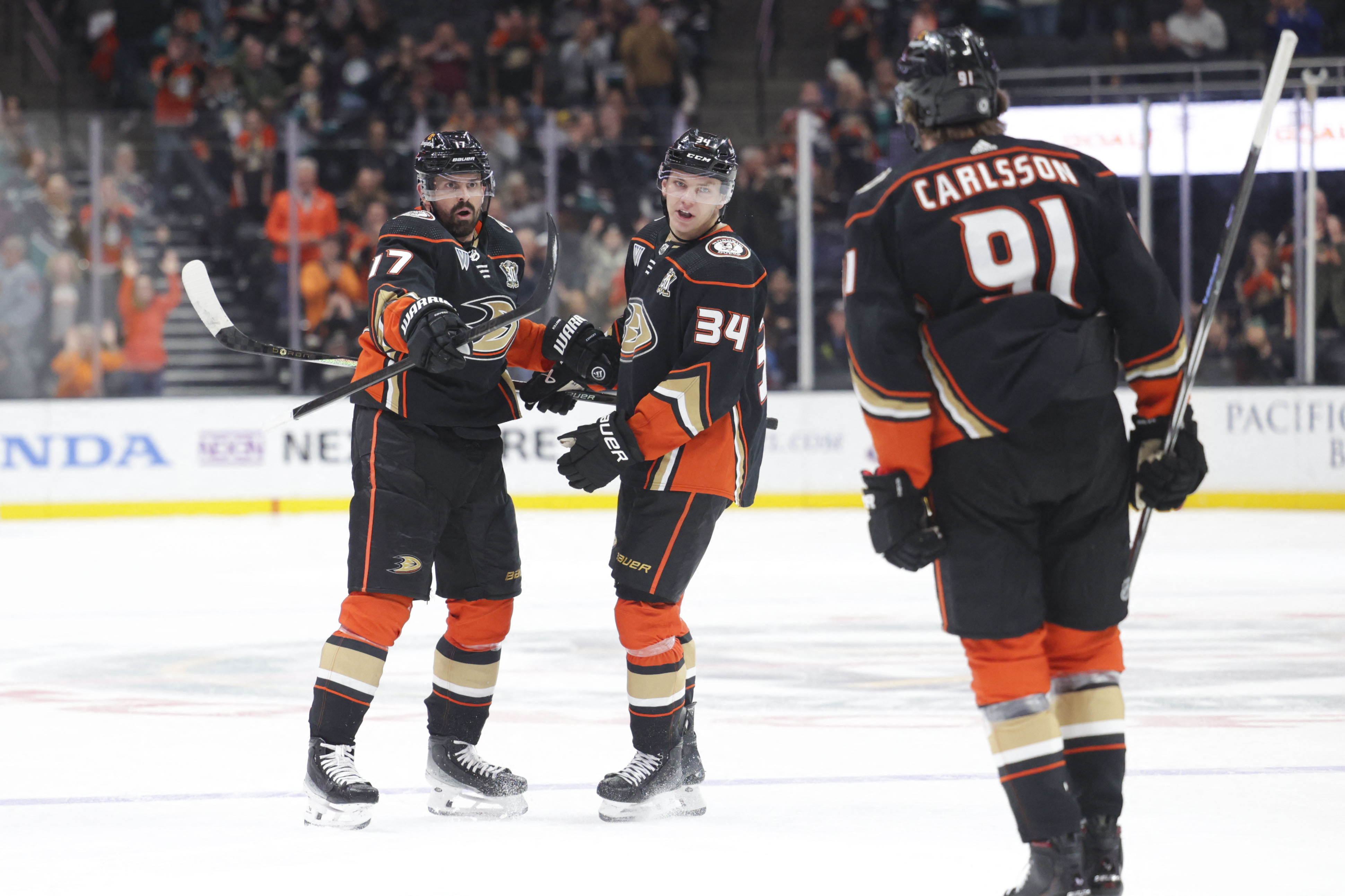 Ducks end 8-game losing streak, defeat Avalanche in shootout