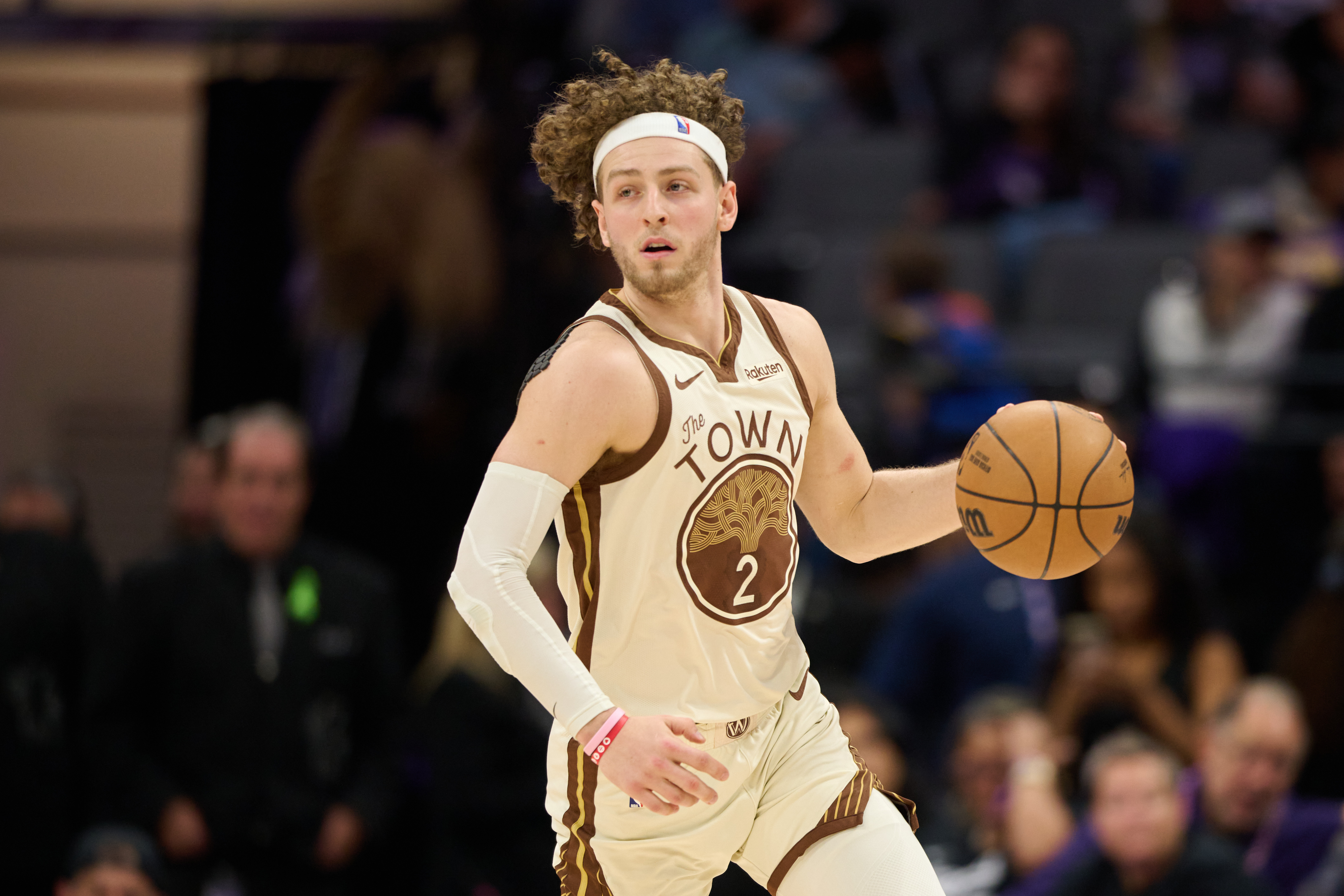 NBA＝ジョーダン氏「ラストダンス」ユニホーム、約19億円で落札