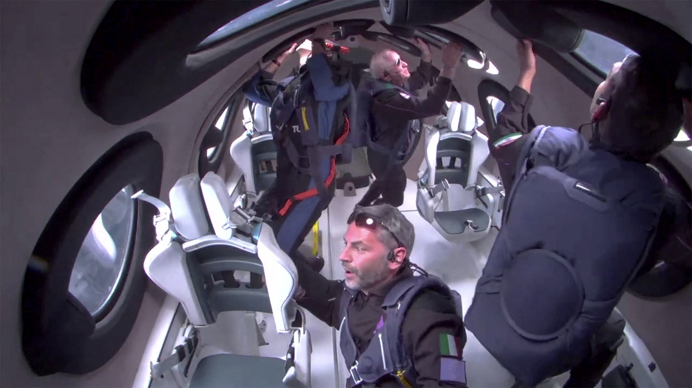Space tourists fly on Virgin Galactic's Galactic 07 mission