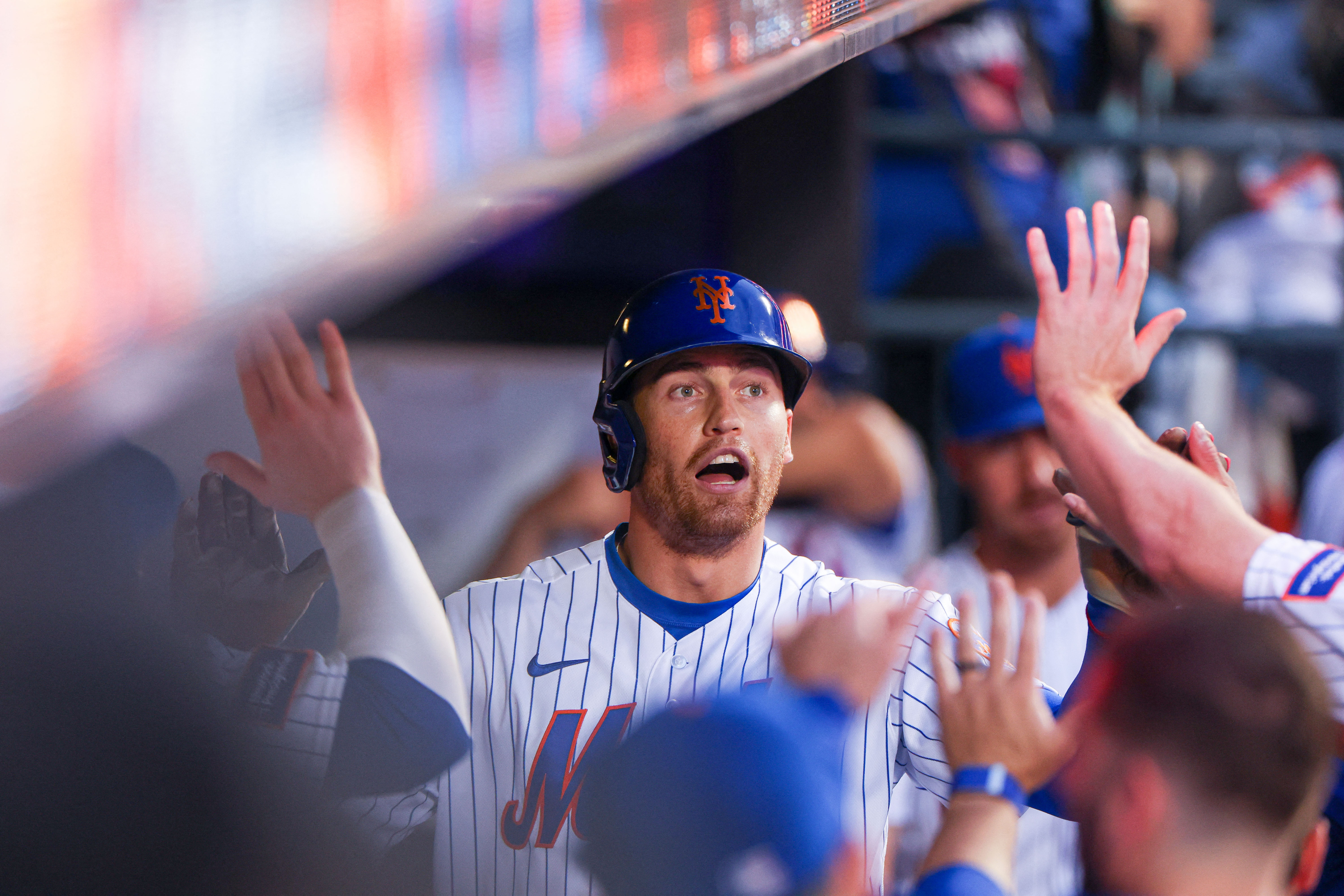 David Peterson, 4 HRs lead Mets past Brewers