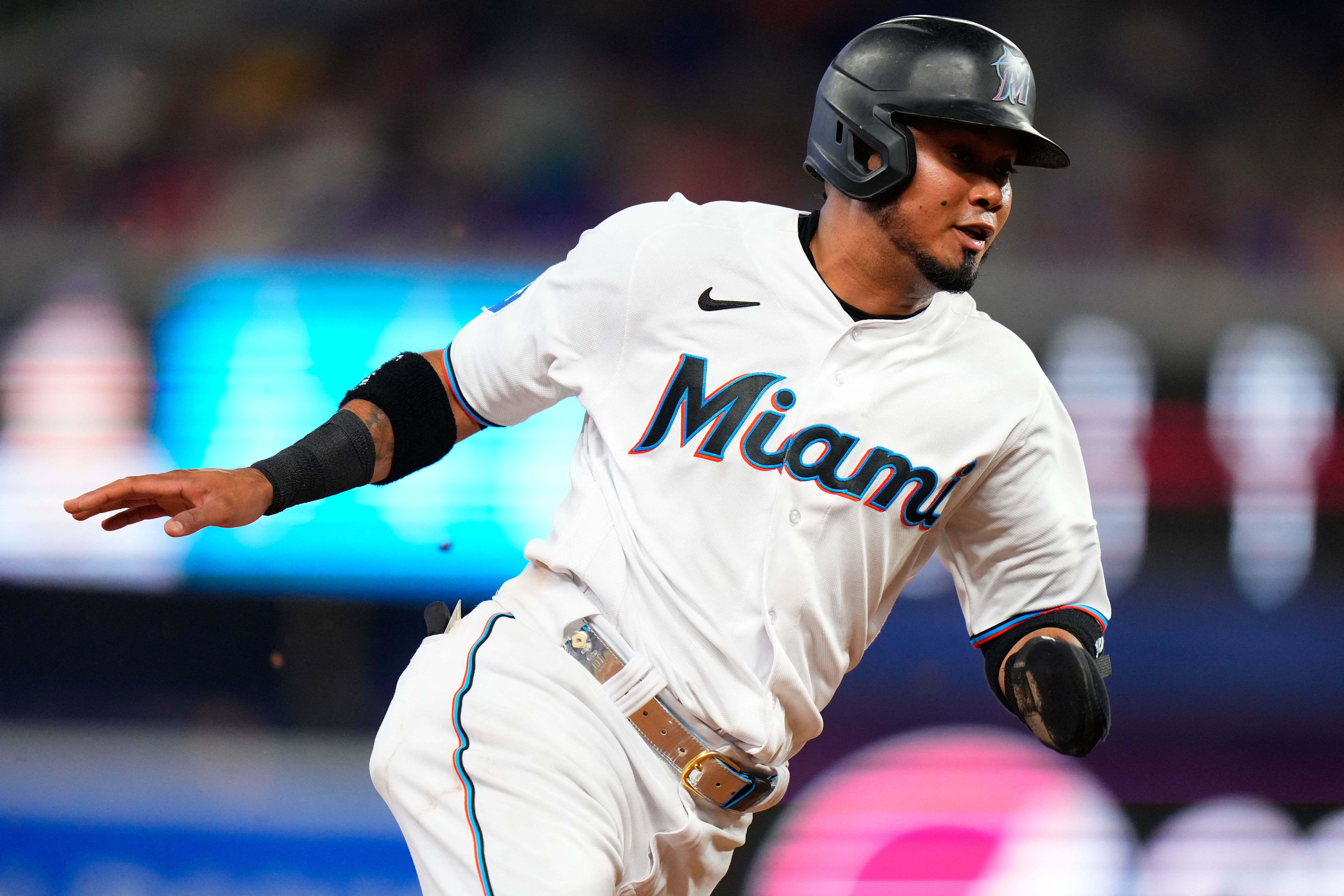 Arraez's third hit walks off Marlins against Rockies in 10th, snapping  Miami's eight-game losing streak