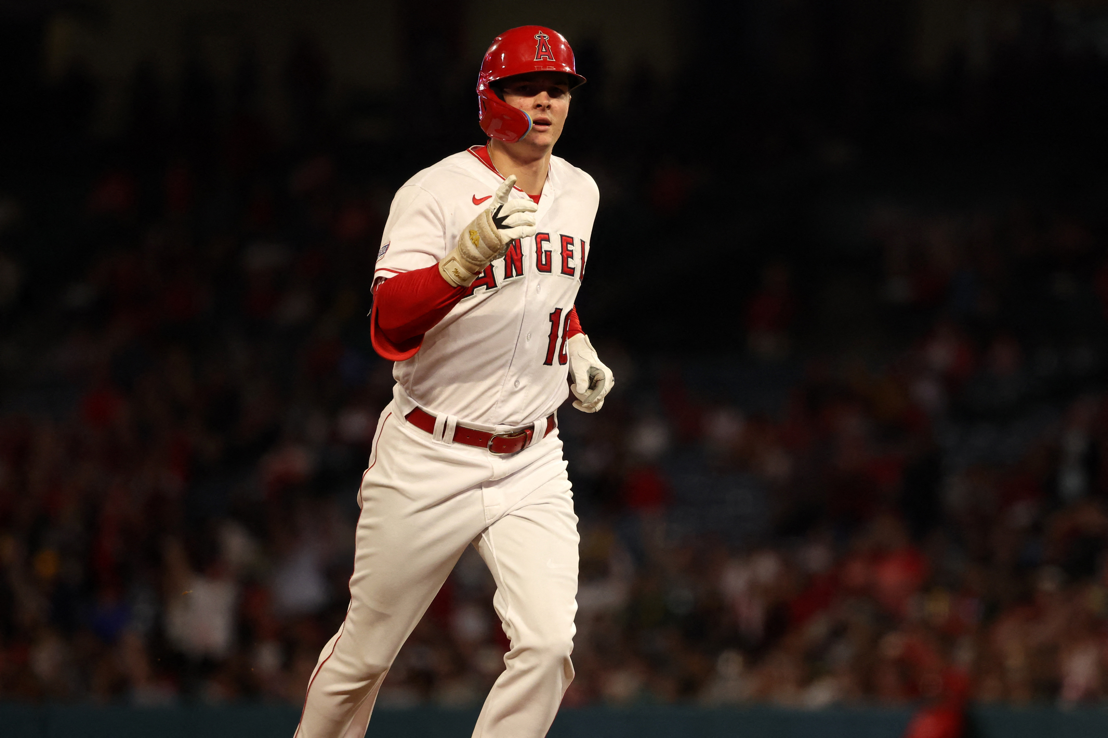 Mickey Moniak, Angels win series opener over A's, Sports