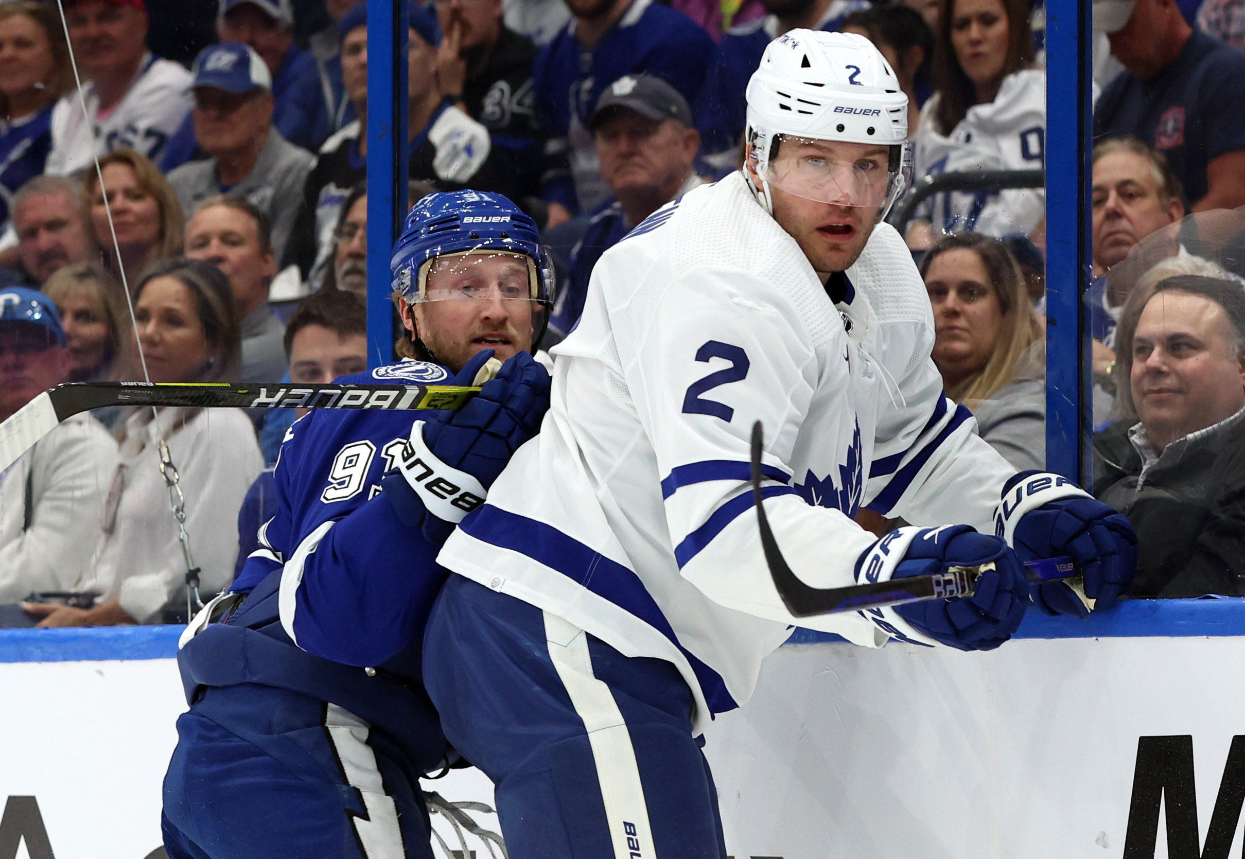 Lightning storm back to edge Leafs in possible playoff preview