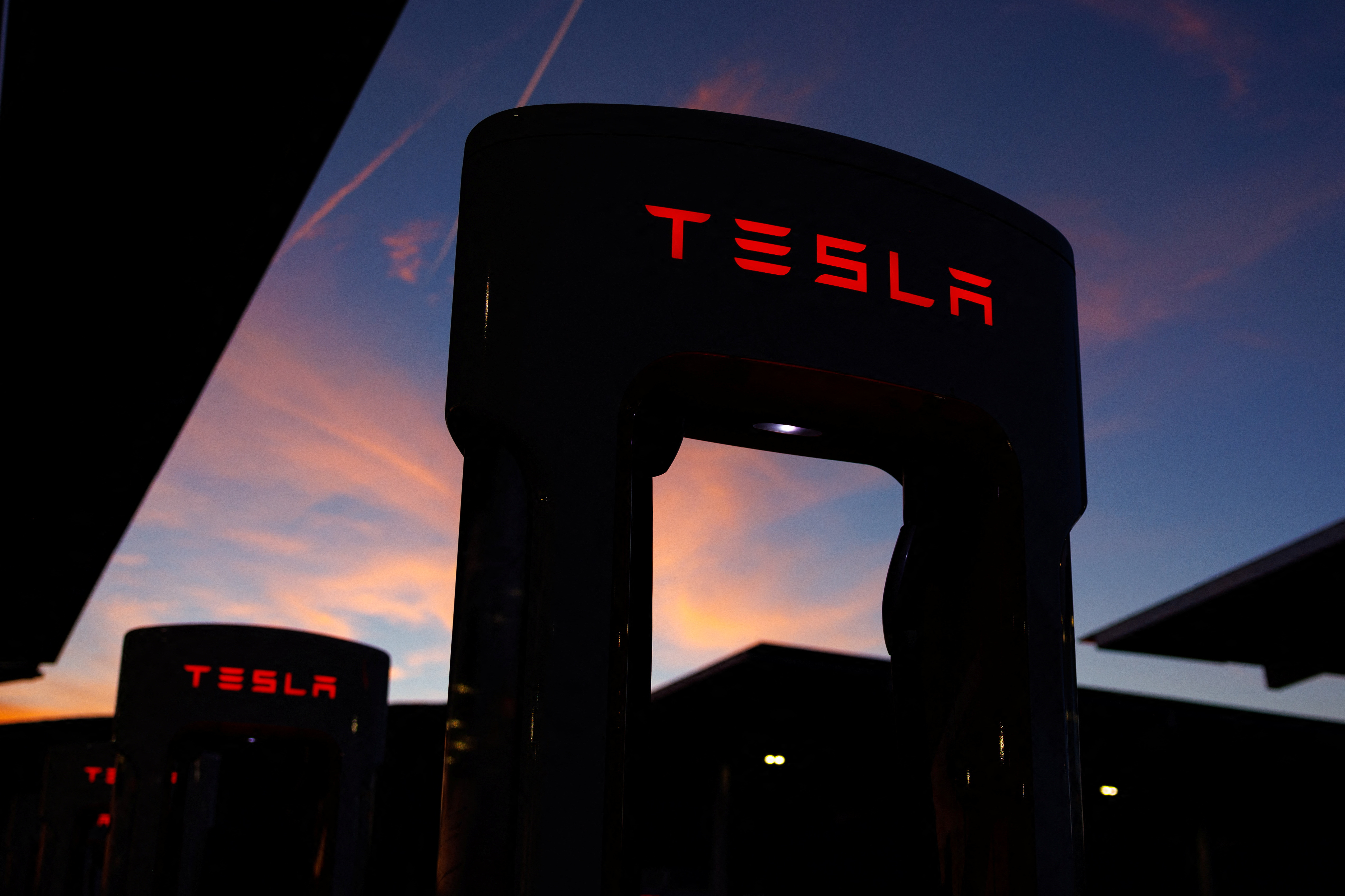 テスラ、第1四半期売上高が予想下回る マスク氏「経営に時間割く