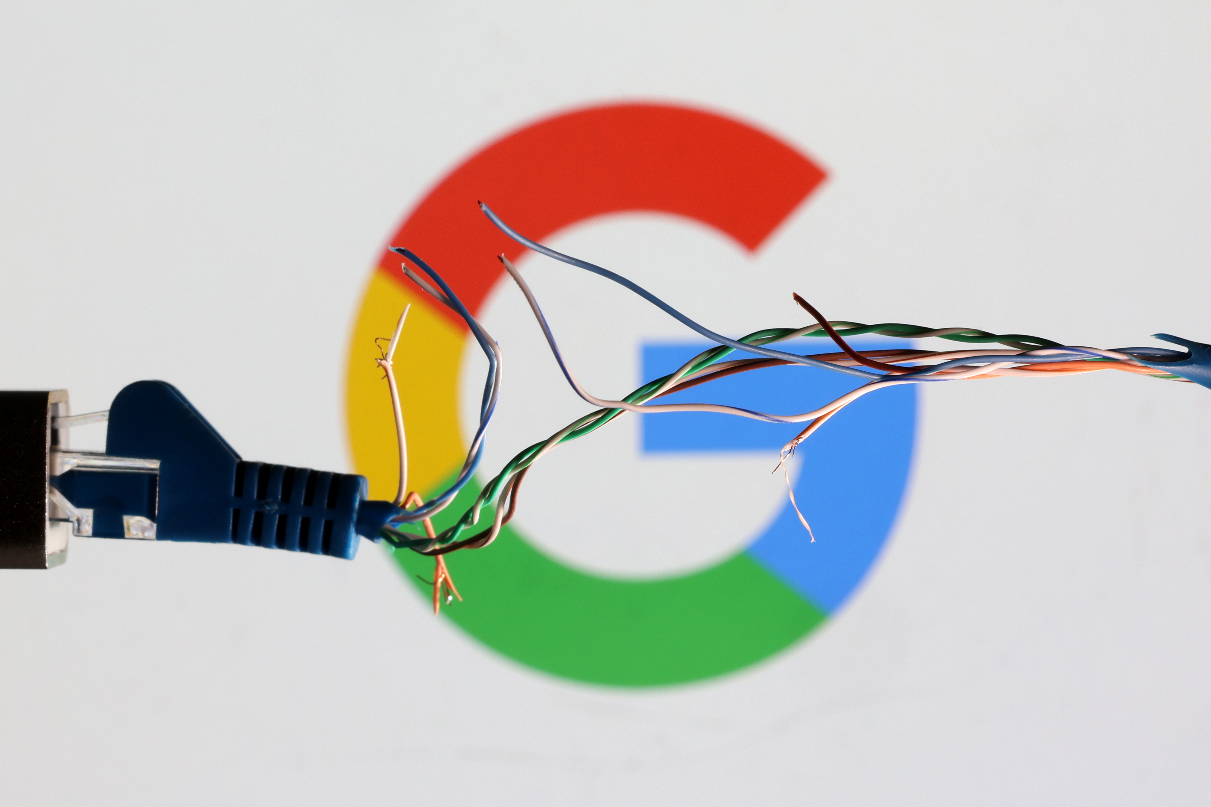 Illustration shows broken Ethernet cable and Google logo