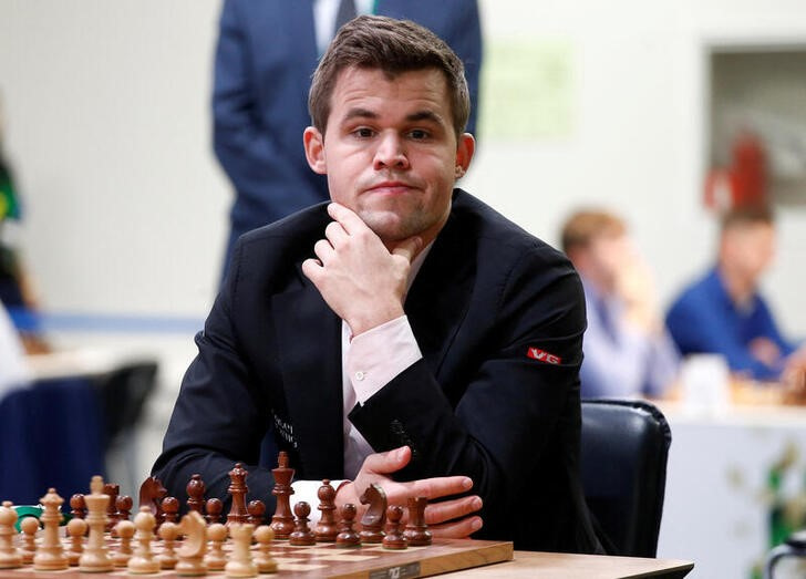 Teenage grandmaster sues world chess champion for defamation