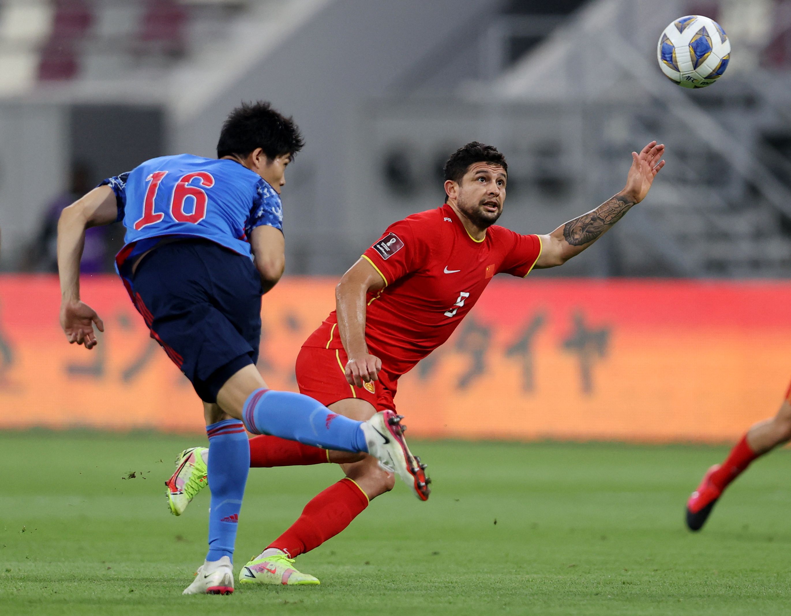 Elkeson still available for China despite Guangzhou departure | Reuters