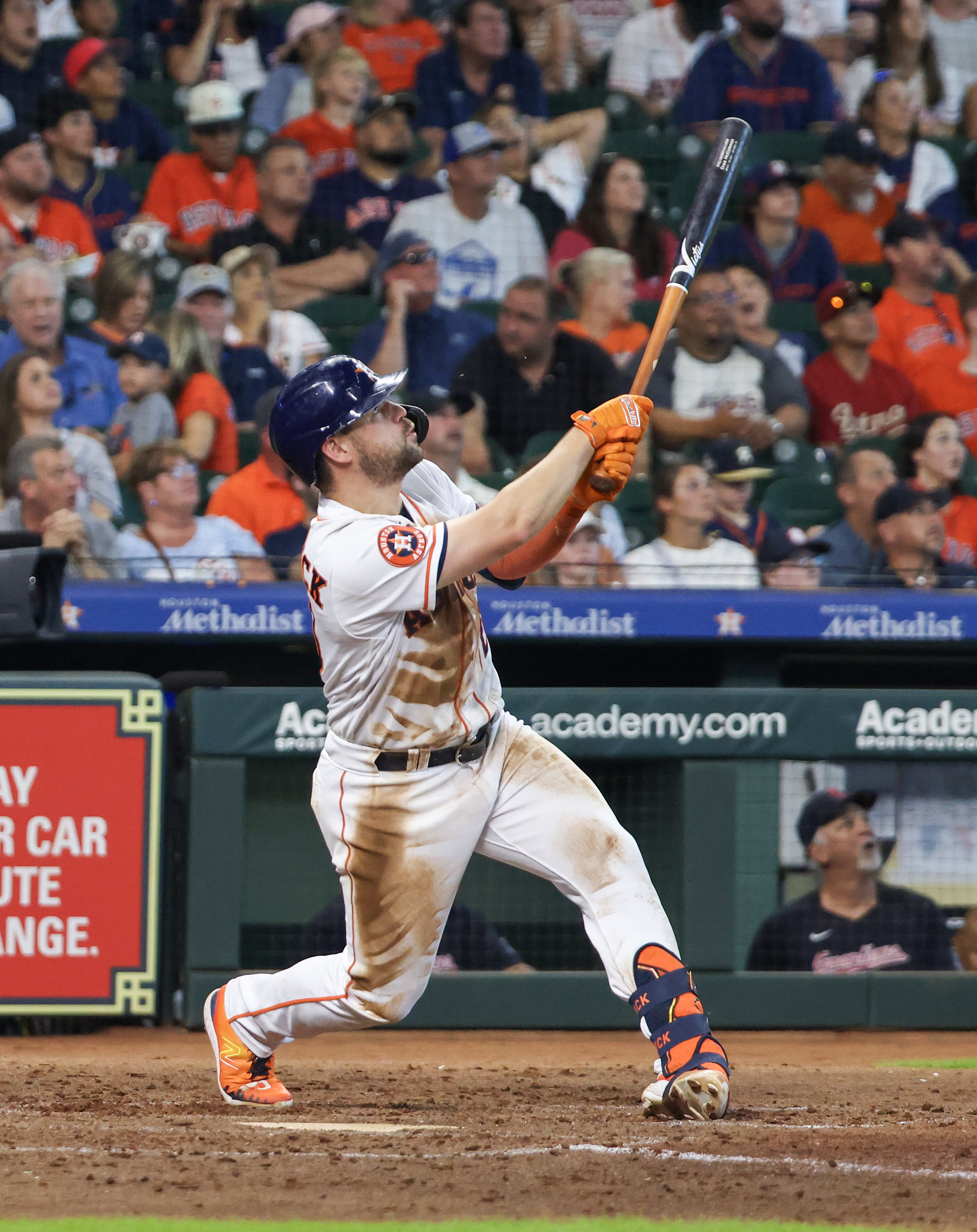 McCormick homers twice to give Astros 3-2 win over Guardians