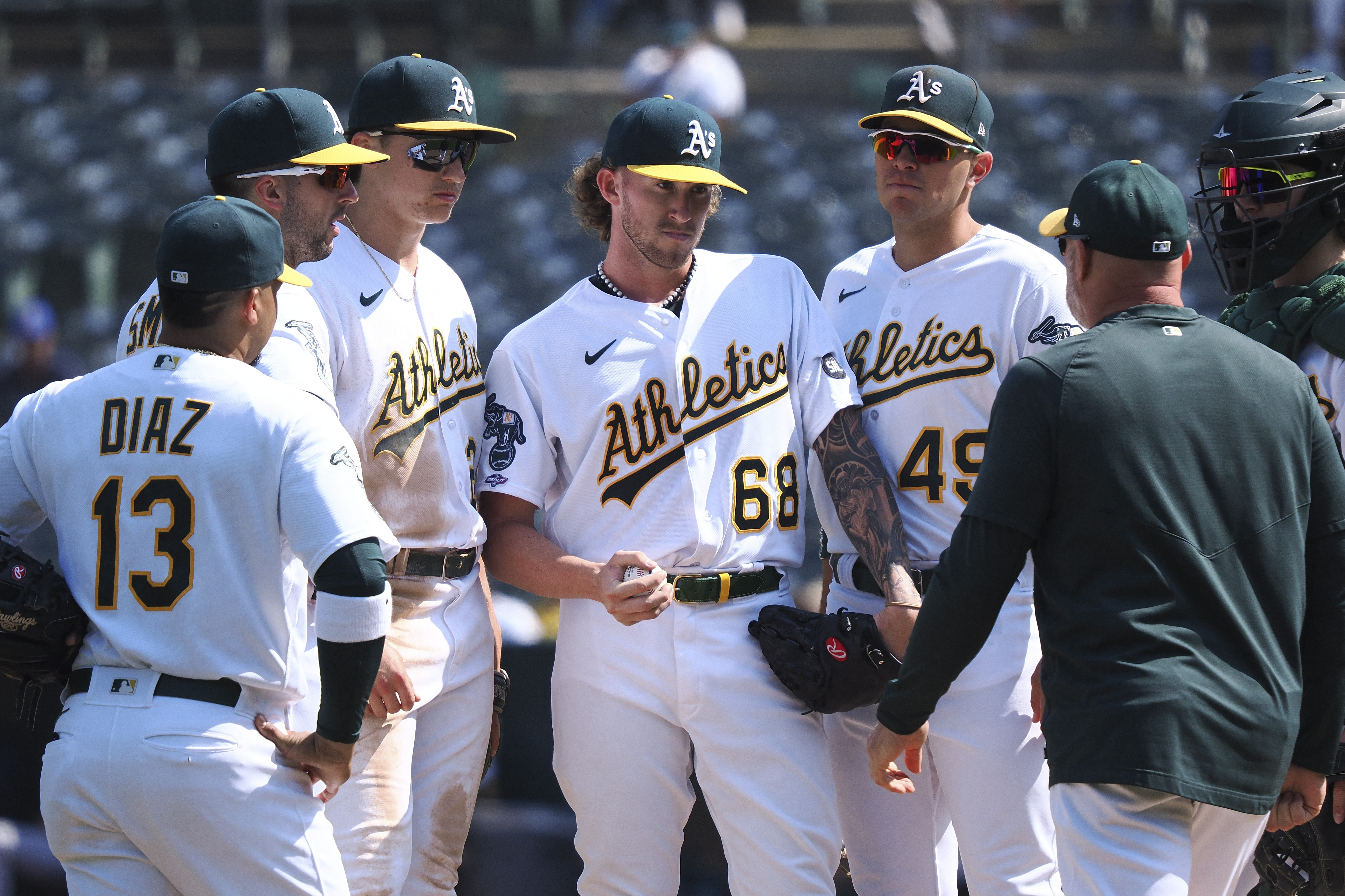 Jordan Diaz makes MLB debut with Oakland A's 