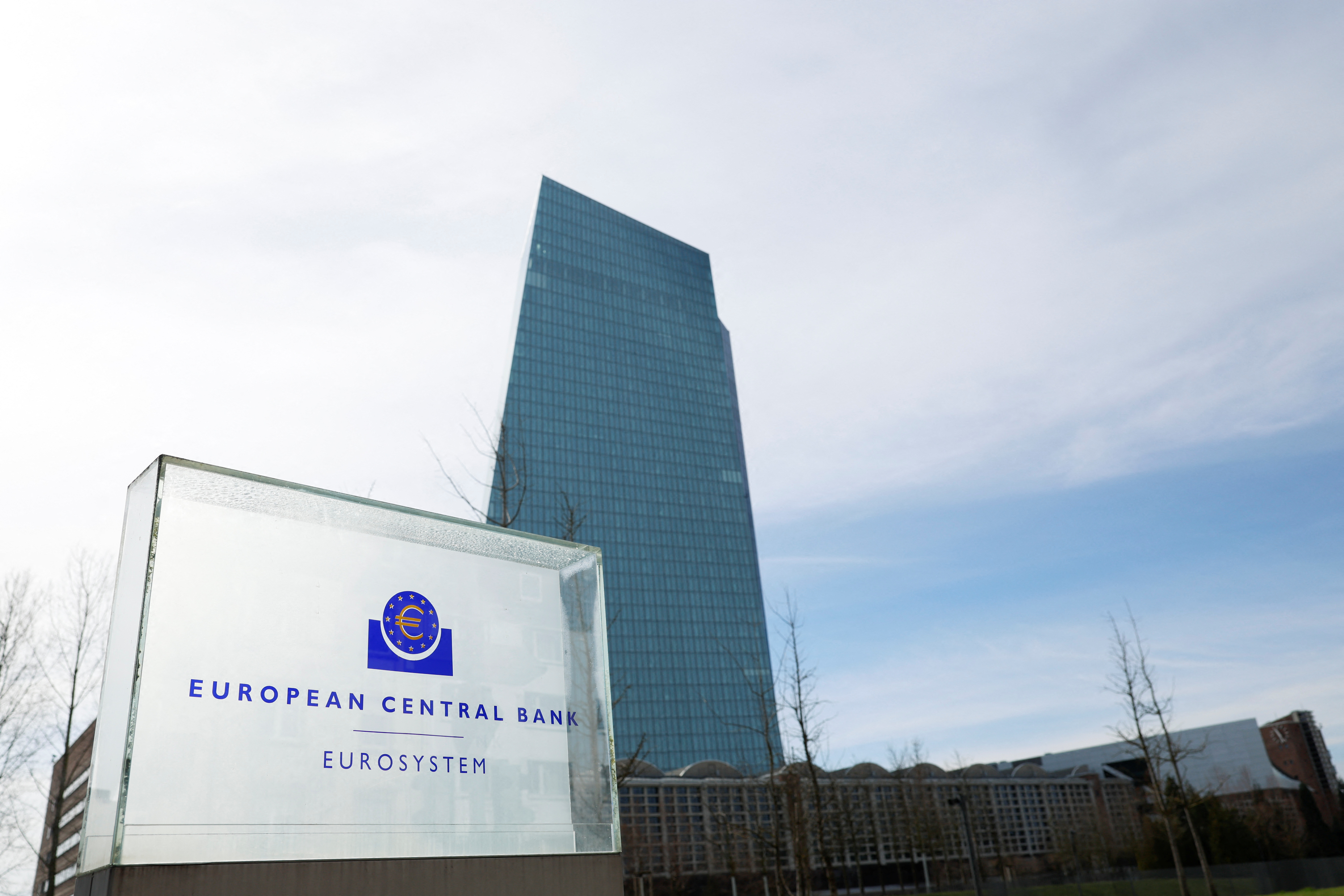 Rising inflation challenges ECB rate cut expectations in Europe