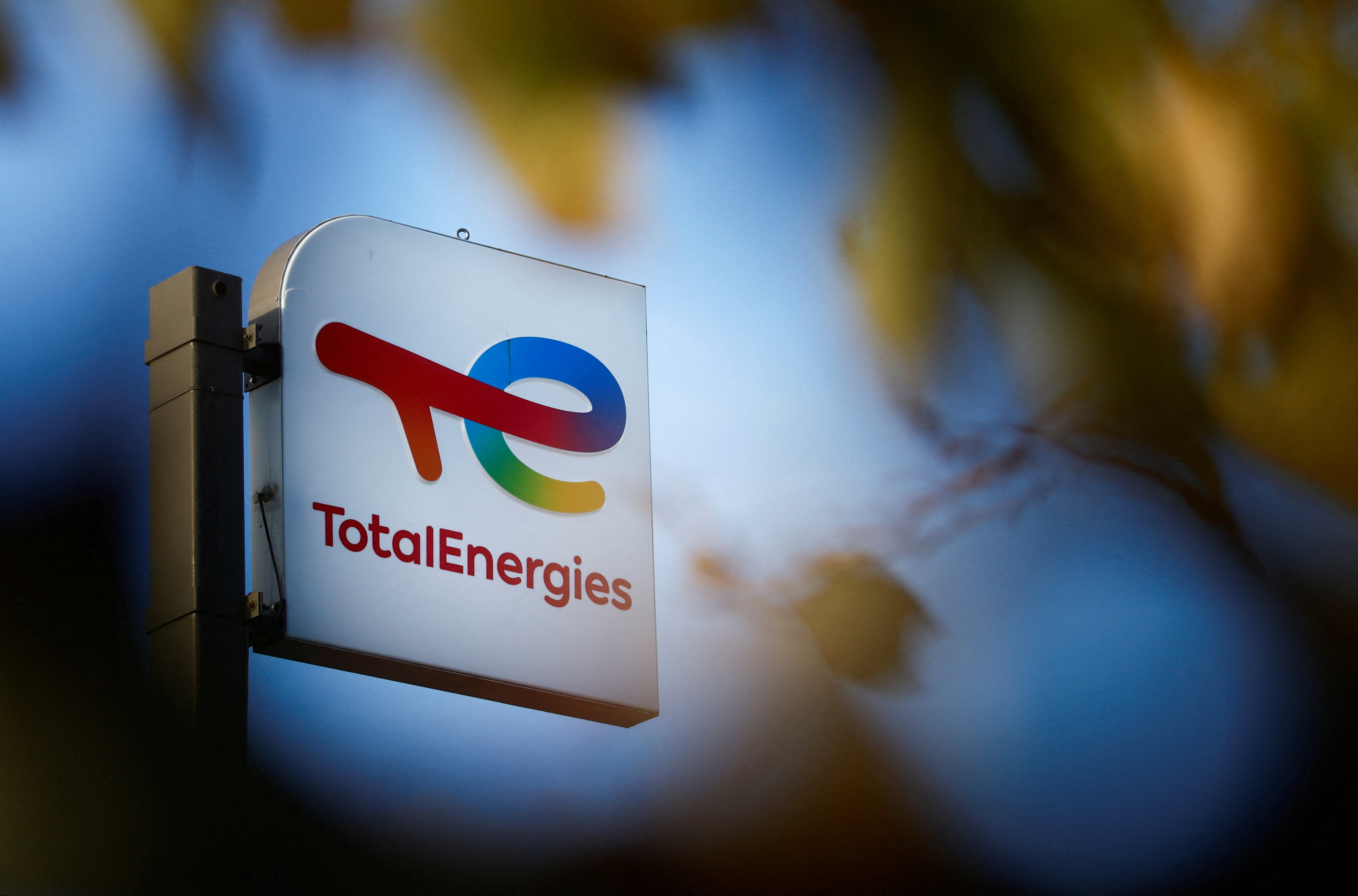 A sign with the logo of TotalEnergies 
