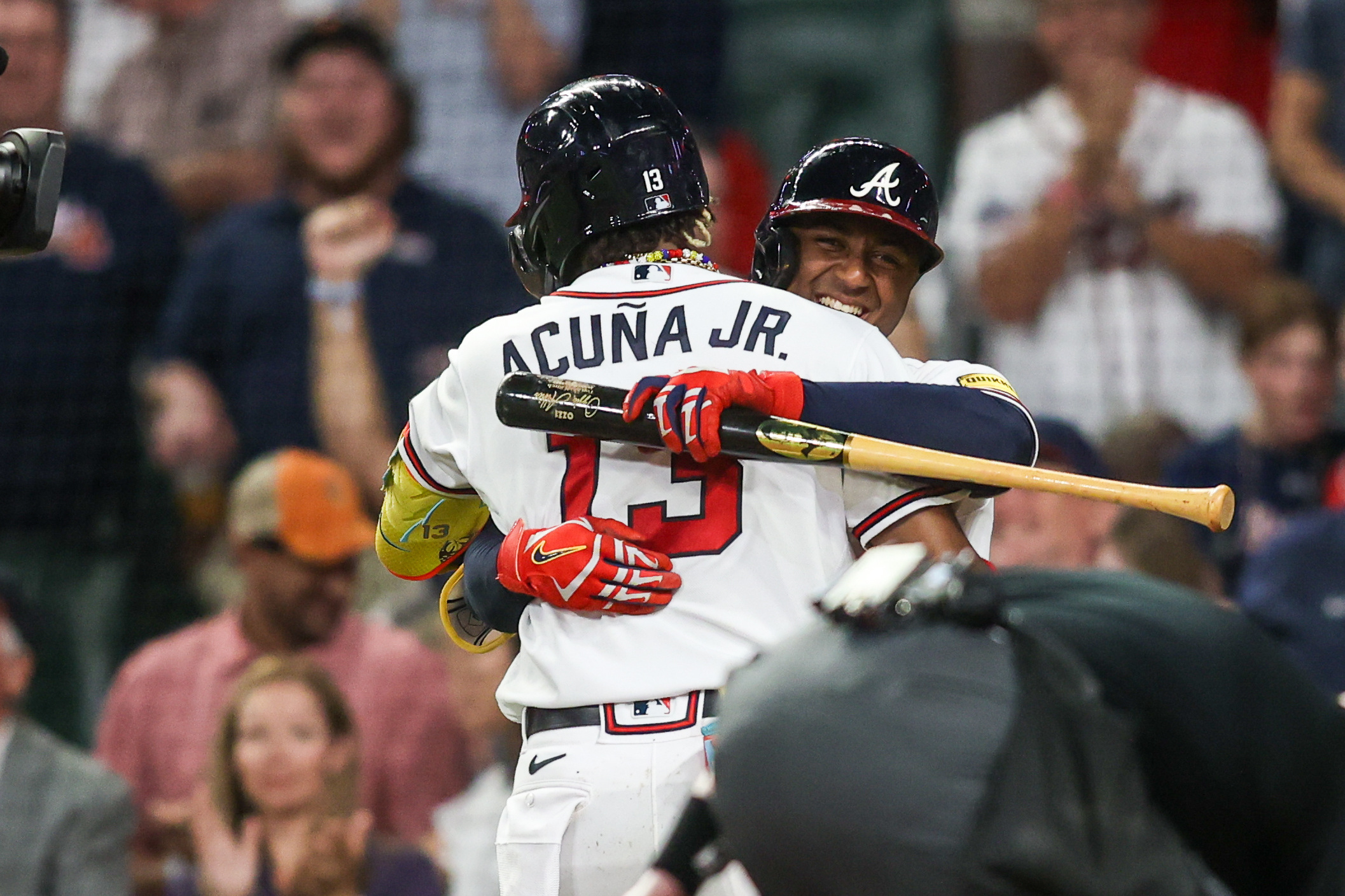 Braves beat Phillies 9-3 behind two home runs by Ronald Acuña Jr.
