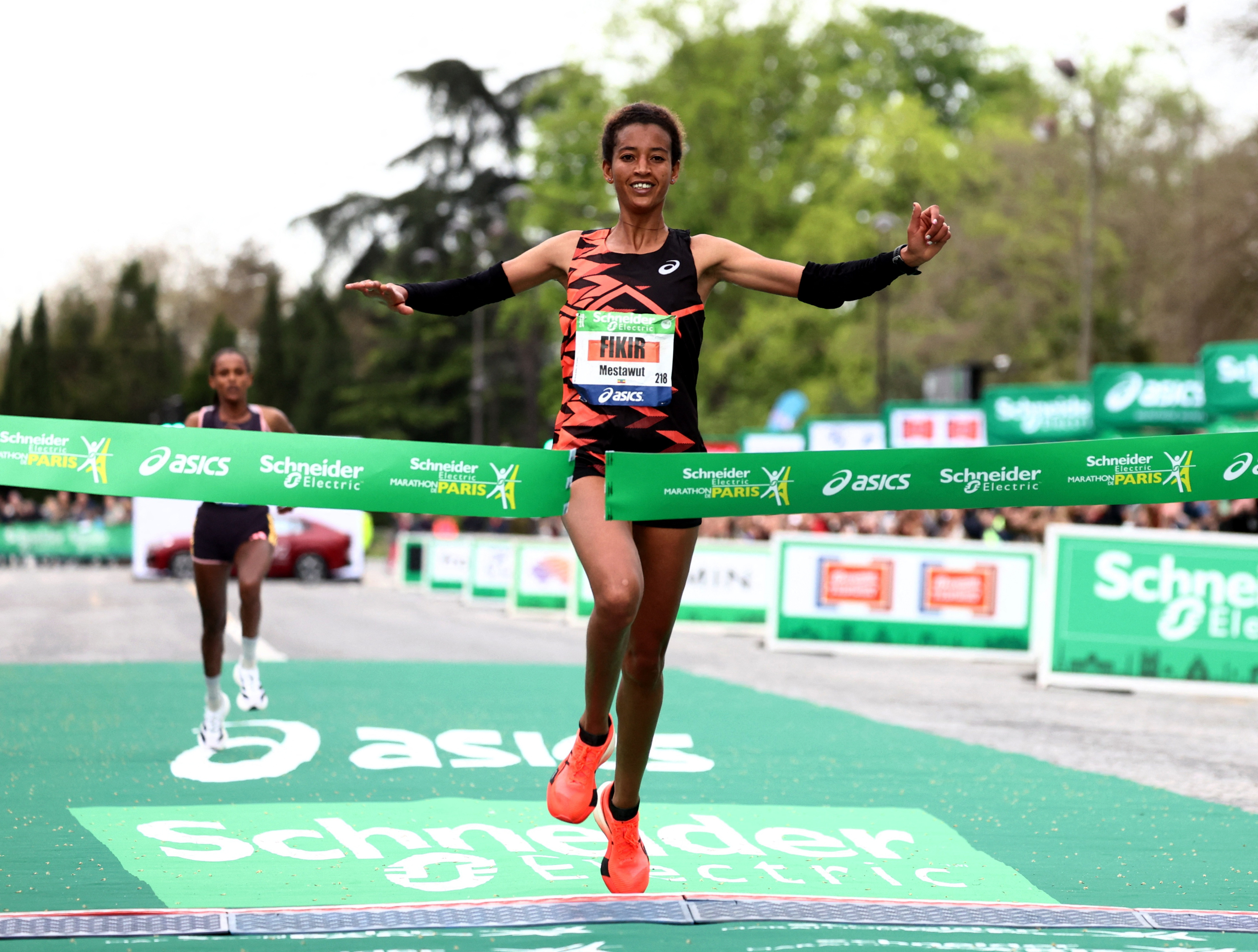 Asics marathon paris hotsell