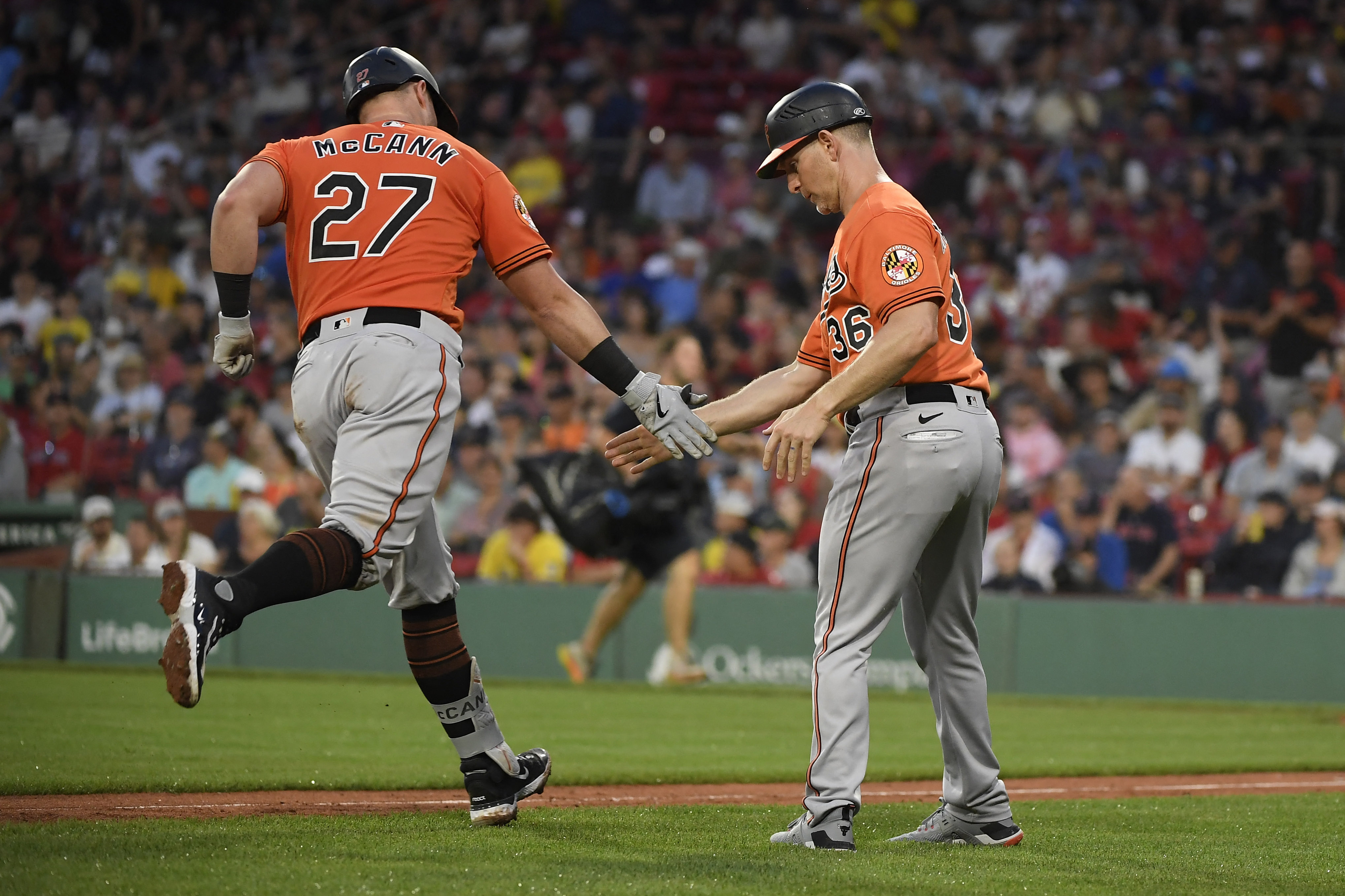 James McCann (2 HRs) powers Orioles past Red Sox for seventh straight win