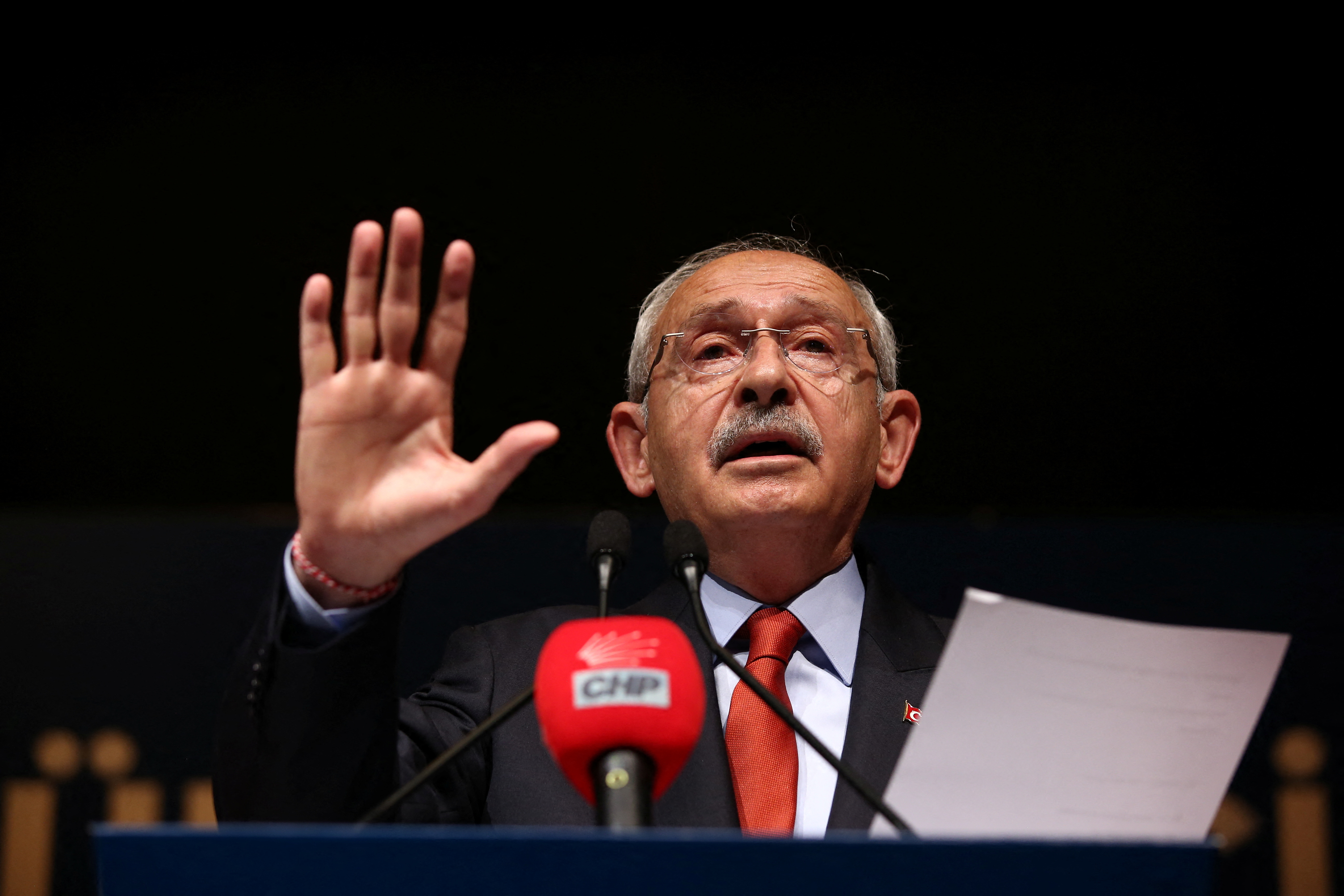 Kemal Kiliçdaroglu, candidat à la présidence de la principale alliance d'opposition turque, prend la parole lors d'une conférence de presse à Ankara