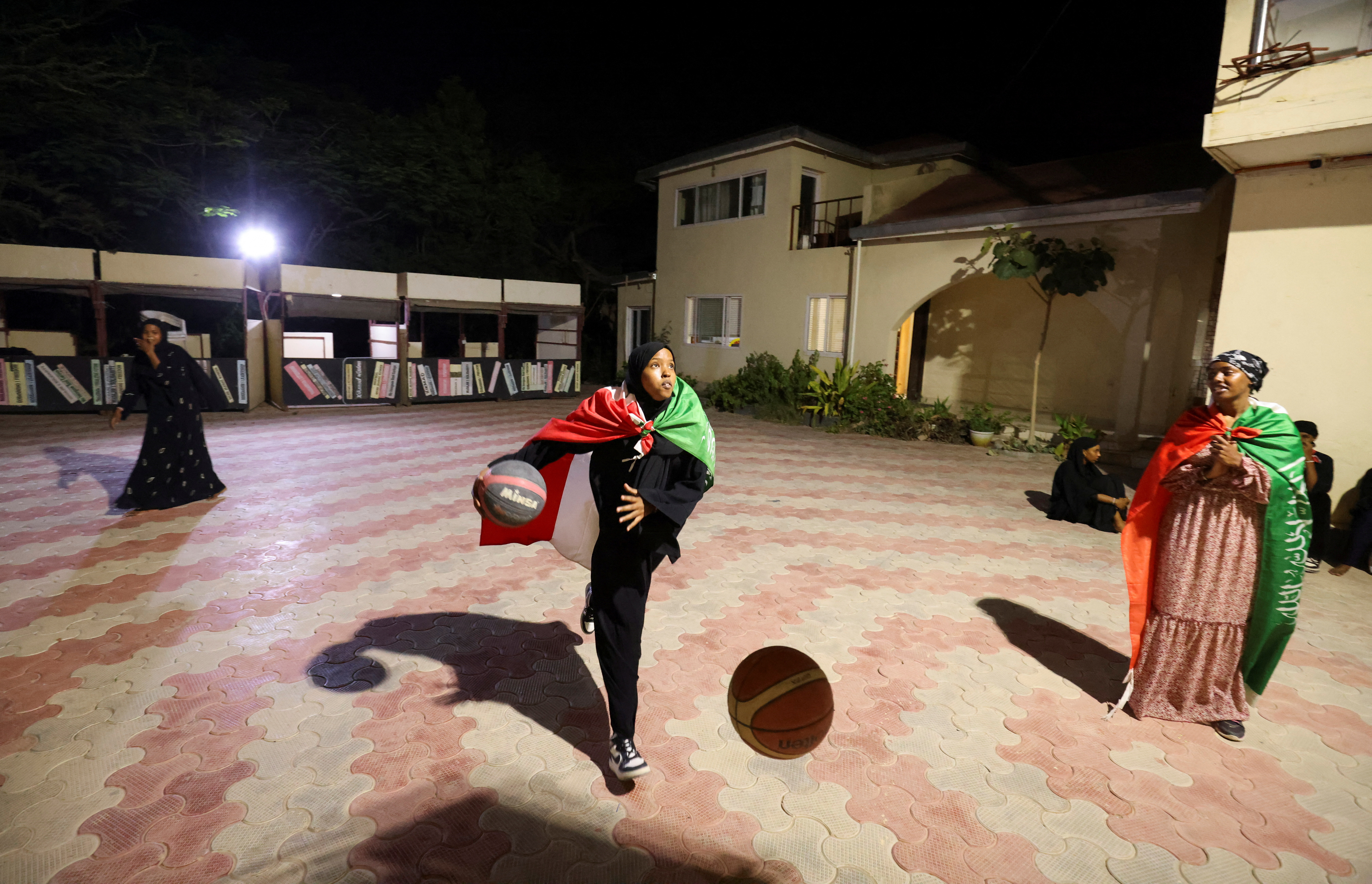 Somaliland's first all girls basketball team playing for their independence