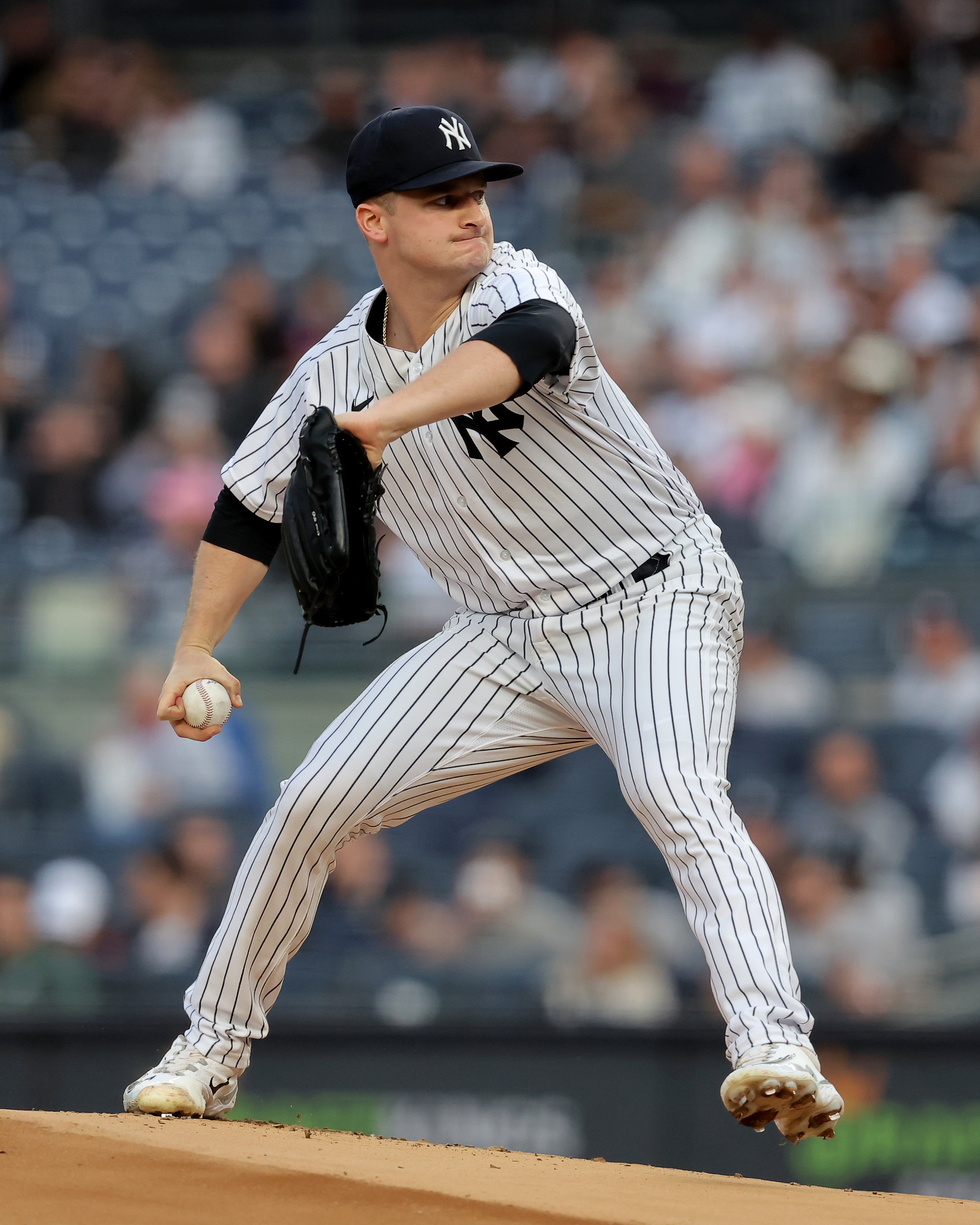 Aaron Judge returns, Yankees throttle A's