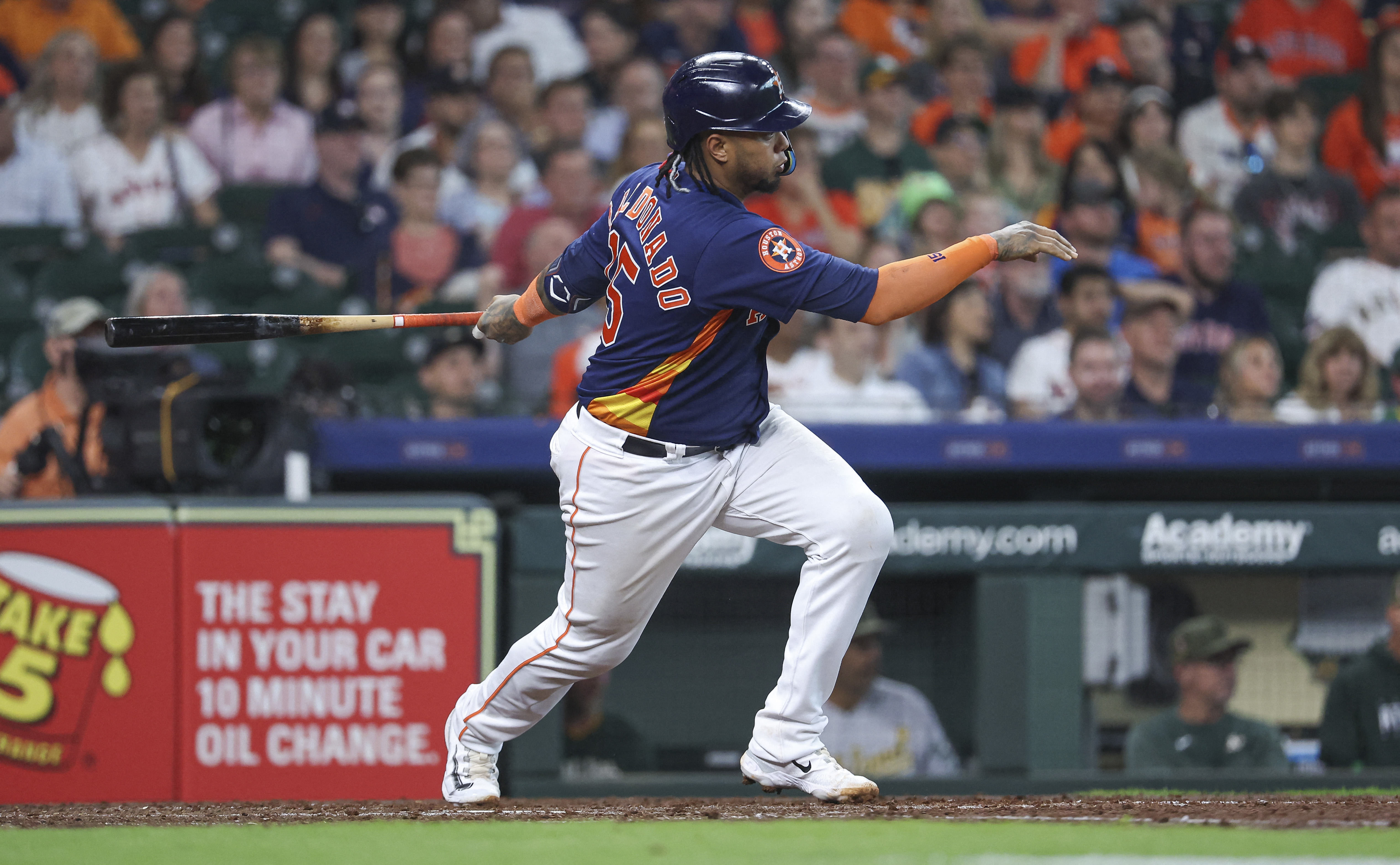 Valdez throws 4-hitter to lead Astros over Oakland 2-0, Taiwan News