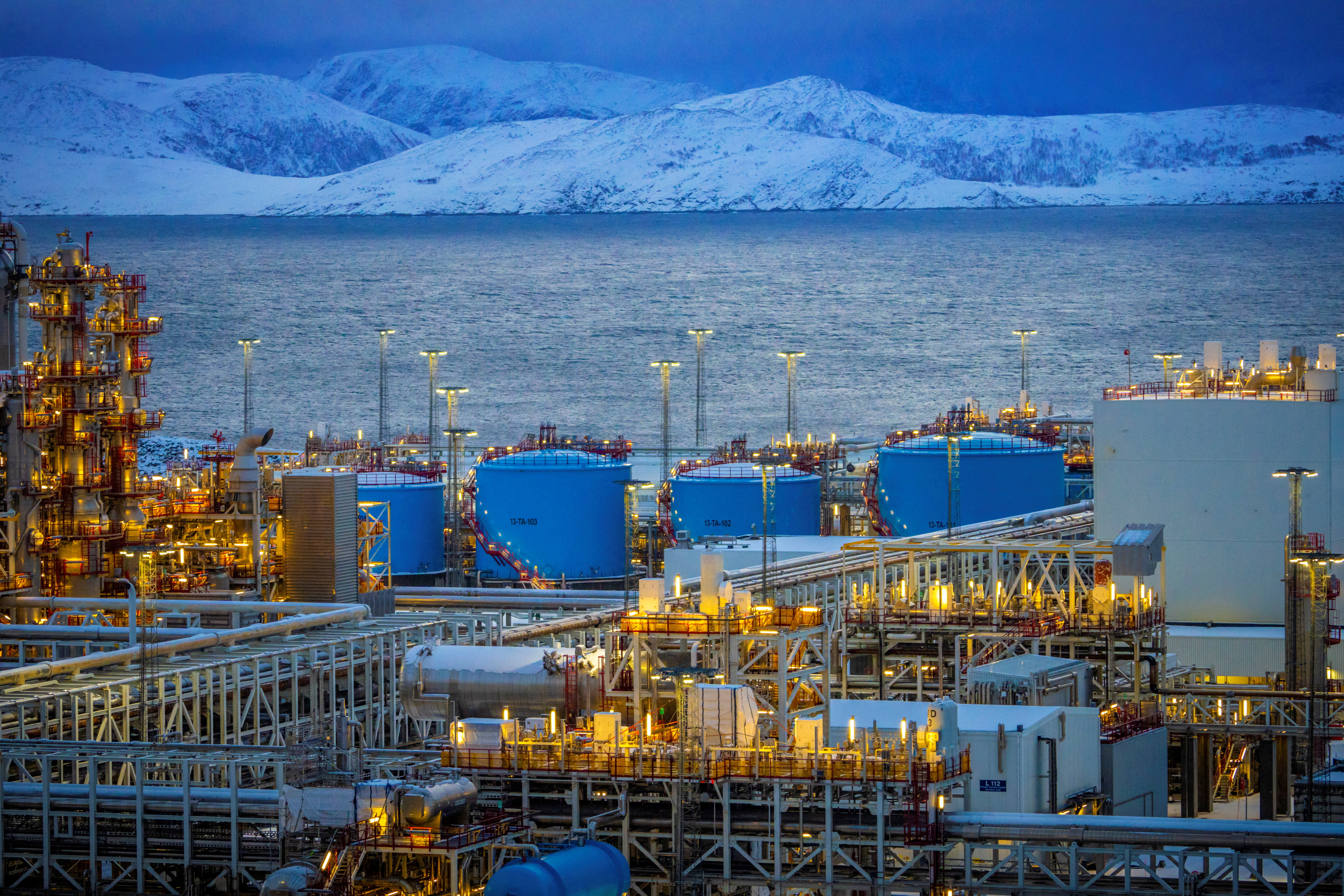 Prime Minister Jonas Gahr Stoere visits Equinor's facility in Melkoeya