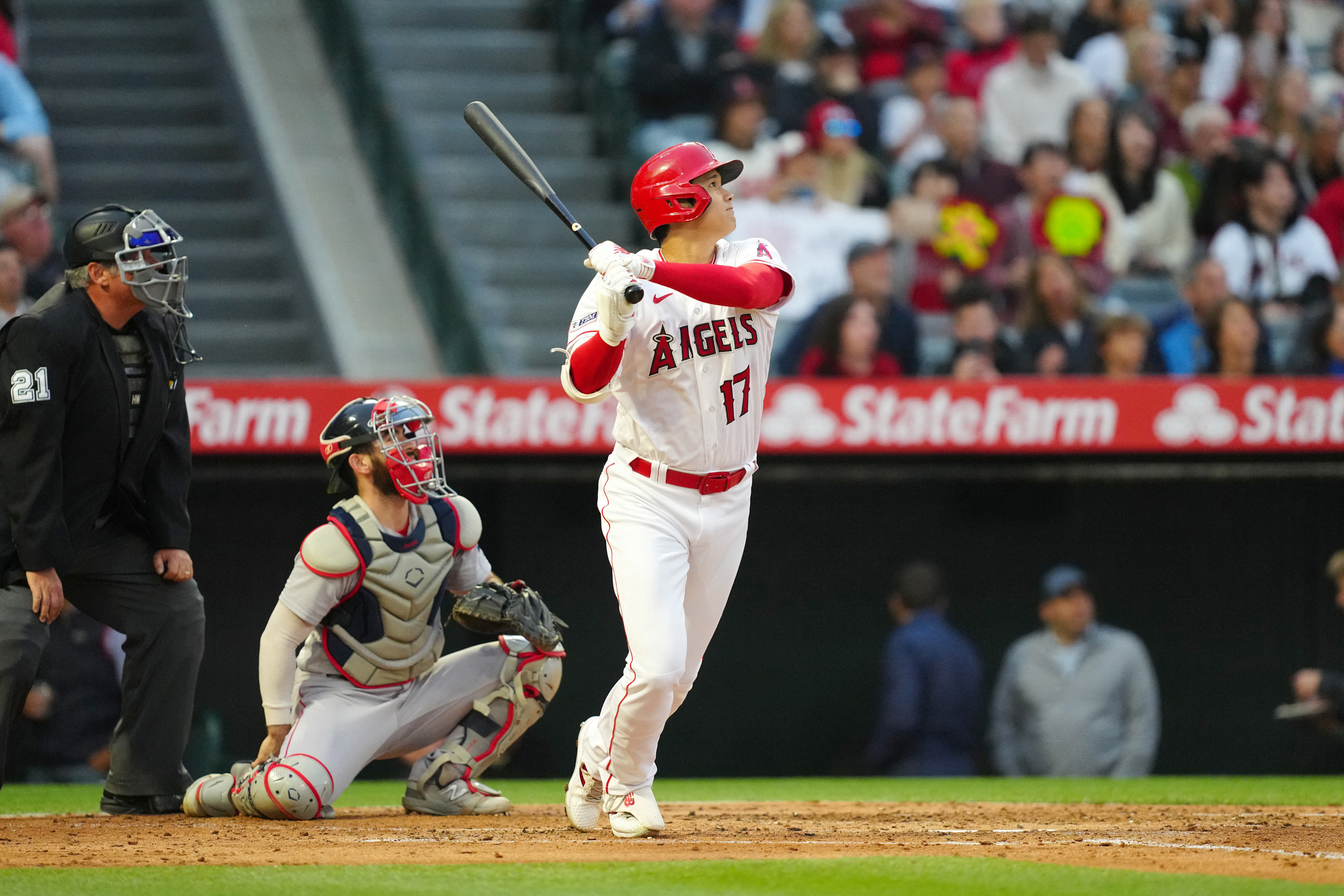 Three homers send Angels to sweep of Red Sox | Reuters