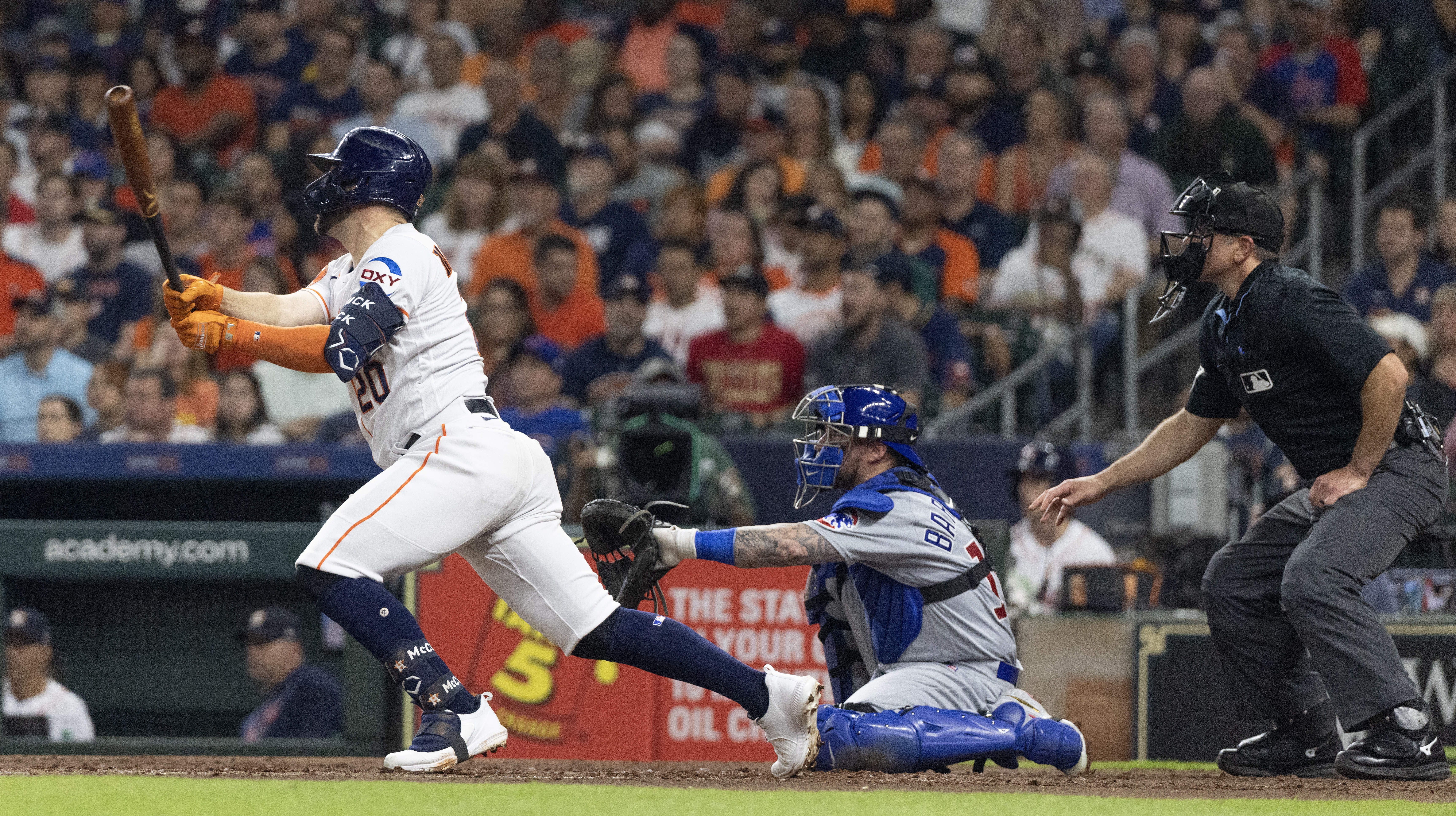 Alvarez, McCormick each have 2 hits, Astros beat Cubs 7-3 - The