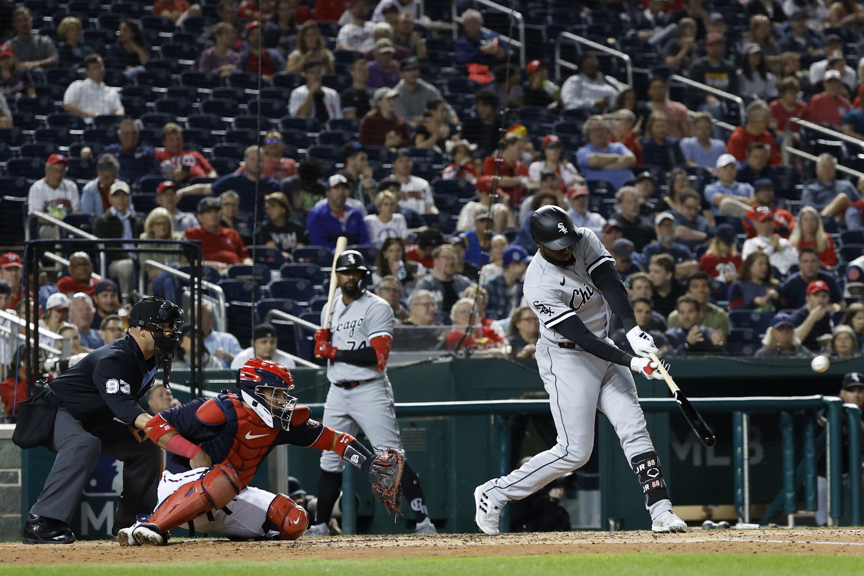 White Sox' Mike Clevinger looks to record hat trick of wins vs