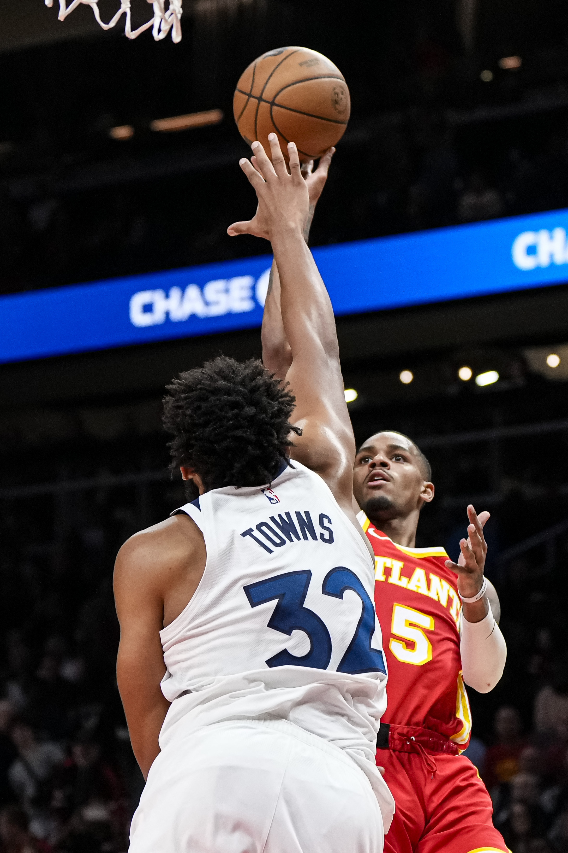 Dejounte Murray Pours In 41 As Hawks Pull Away From Wolves | Reuters